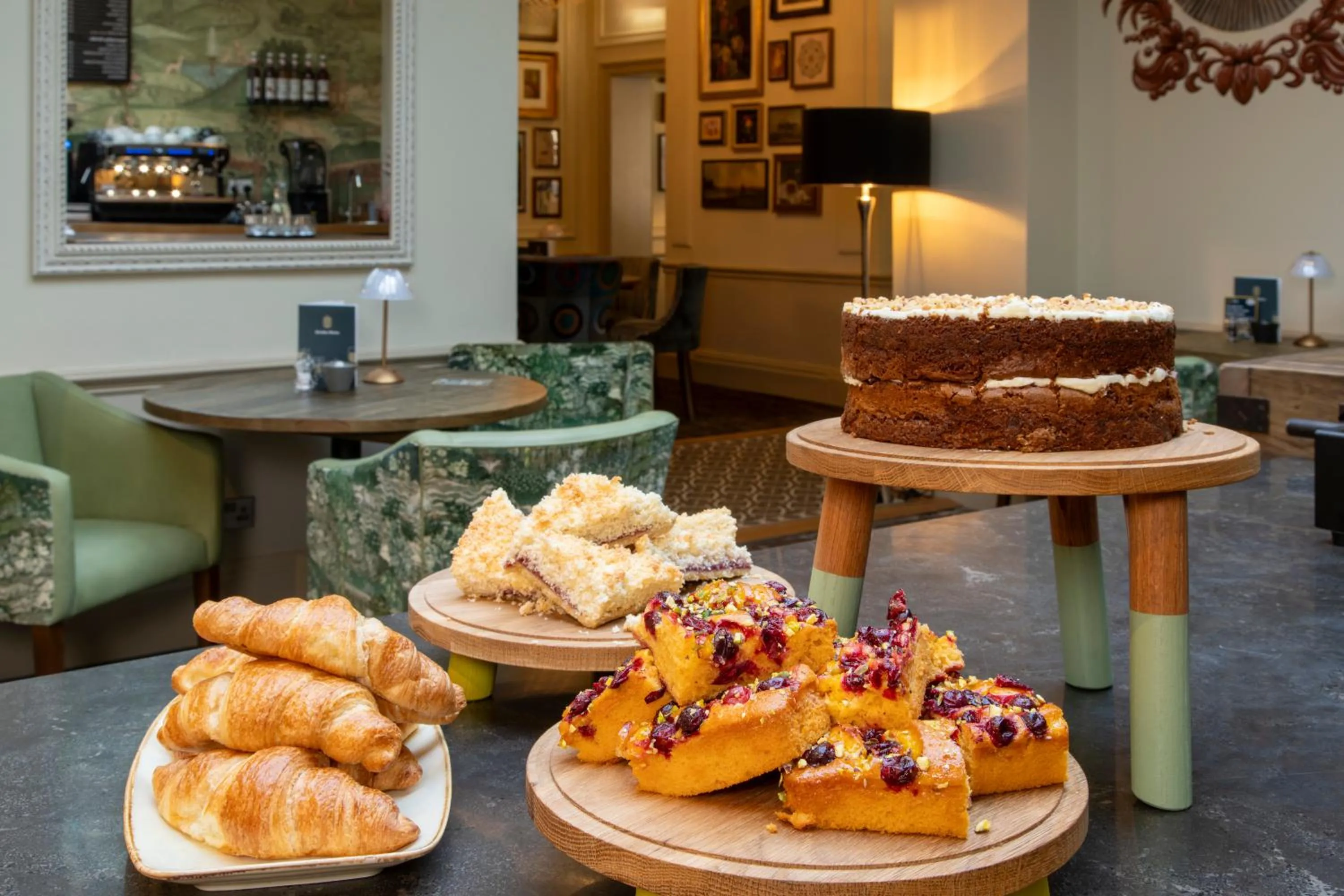 Coffee/tea facilities in The Warwick Arms Hotel - The Coaching Inn Group