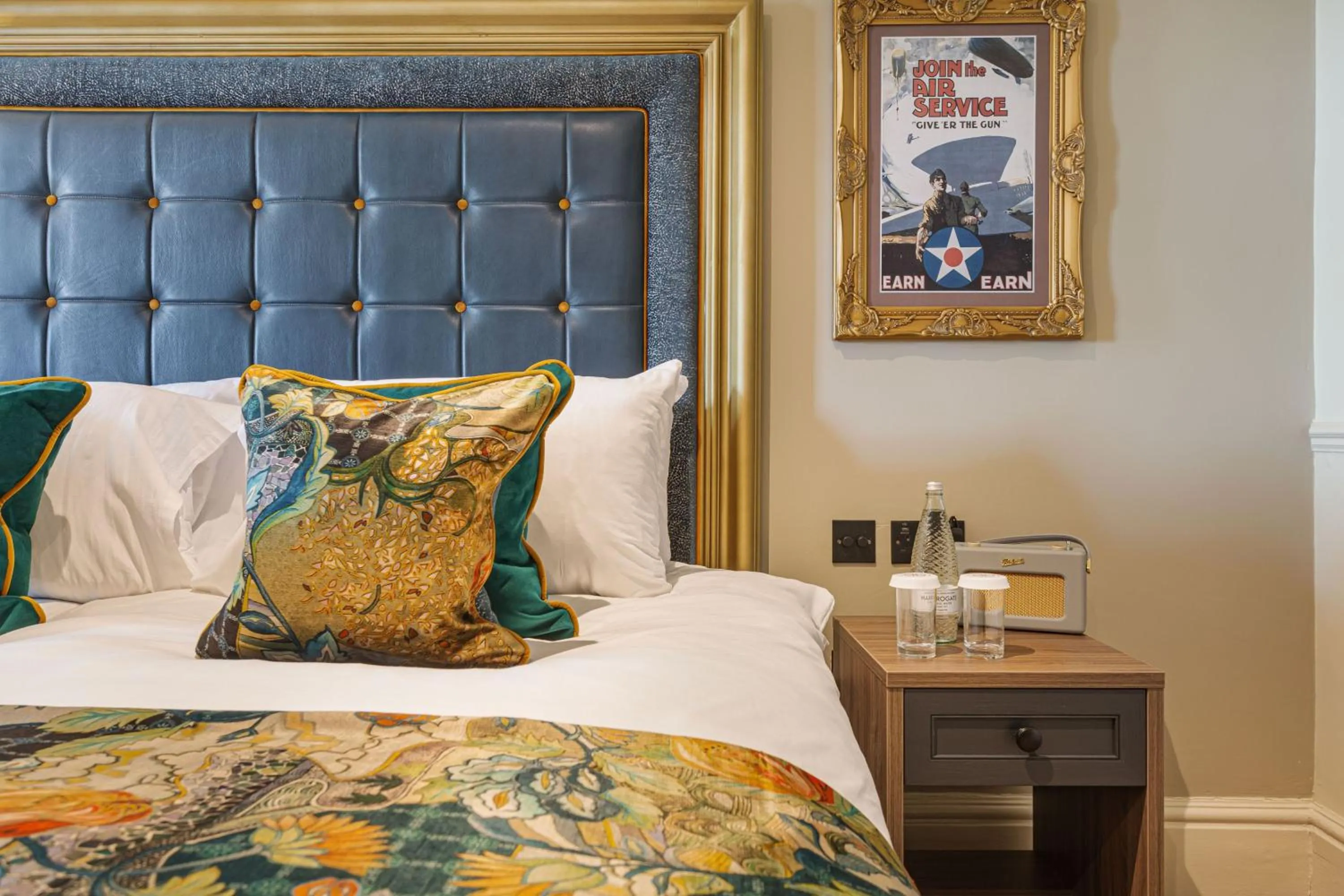 Bedroom, Bed in The Warwick Arms Hotel - The Coaching Inn Group