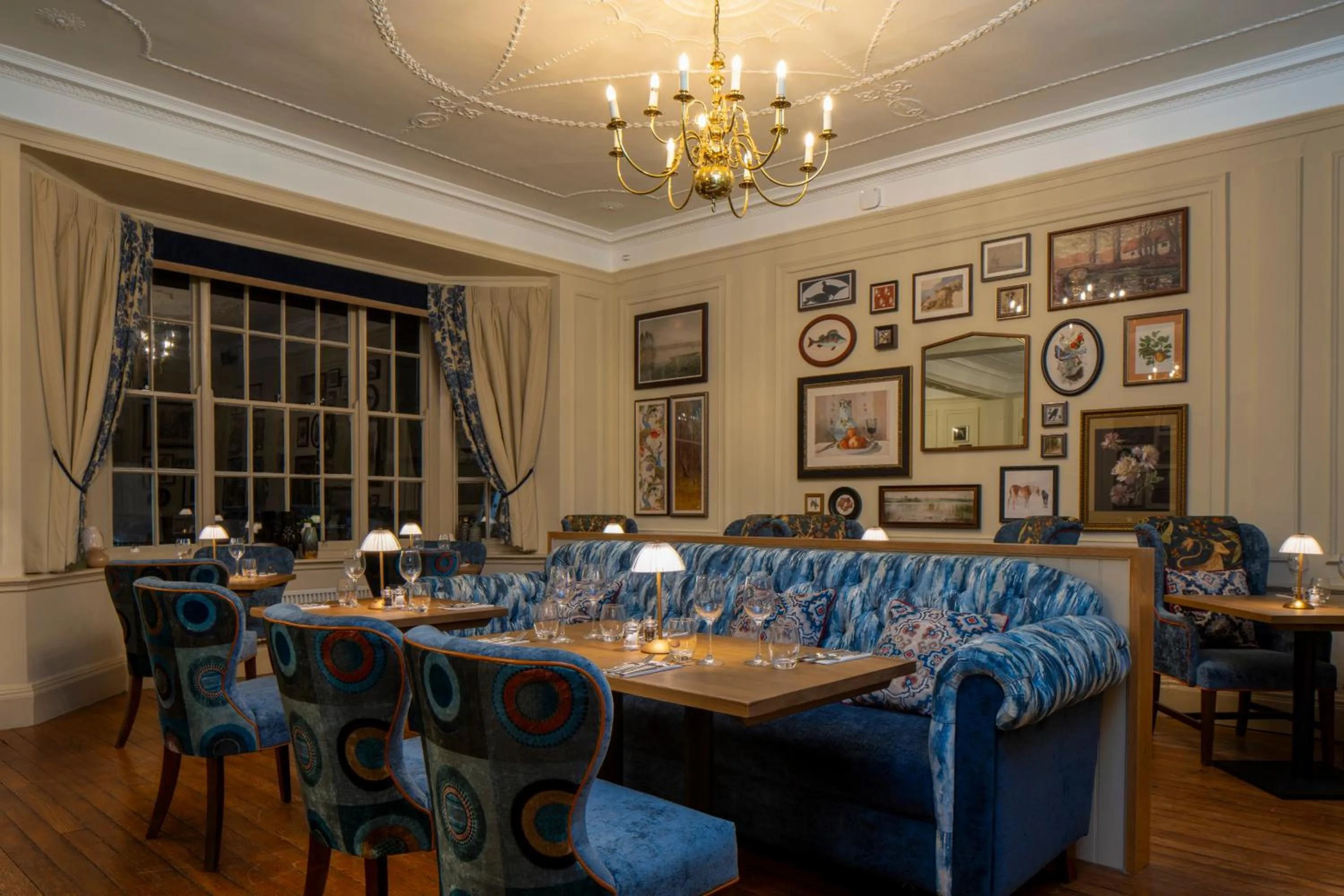 Restaurant/places to eat in The Warwick Arms Hotel - The Coaching Inn Group