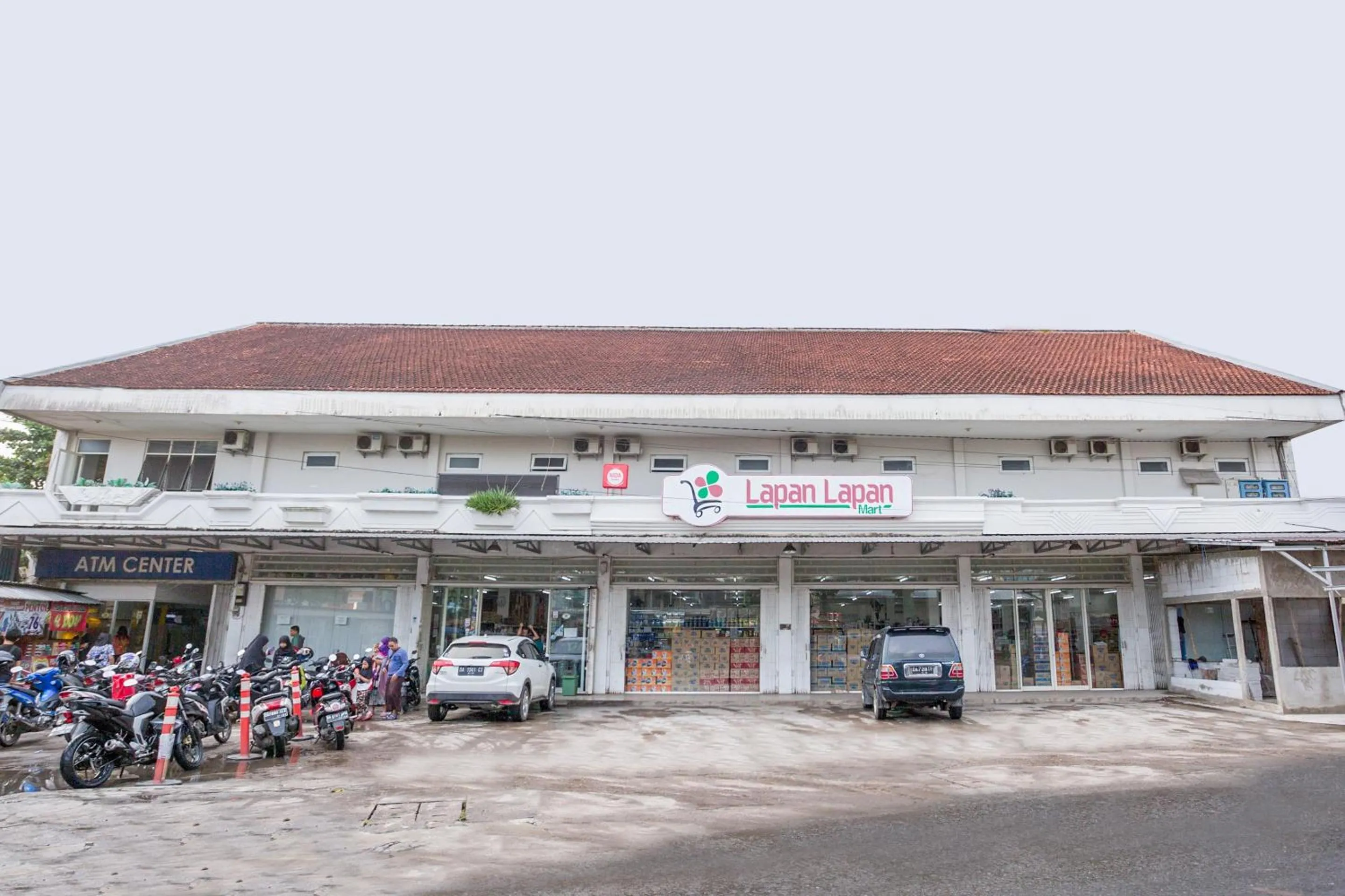 Facade/entrance in Hotel O Lapan Lapan