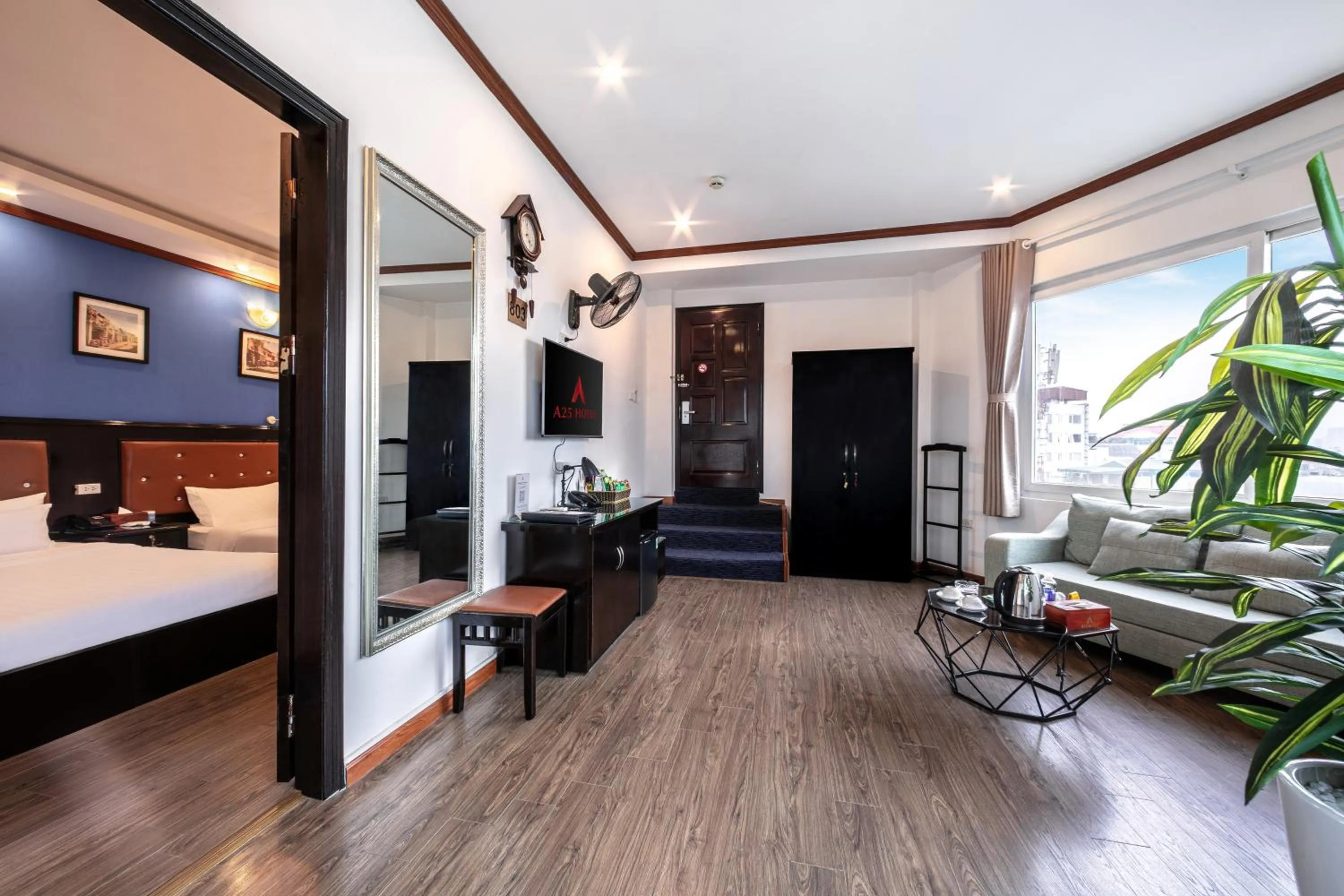 Living room, Bed in A25 Hotel - 96 Hai Bà Trưng