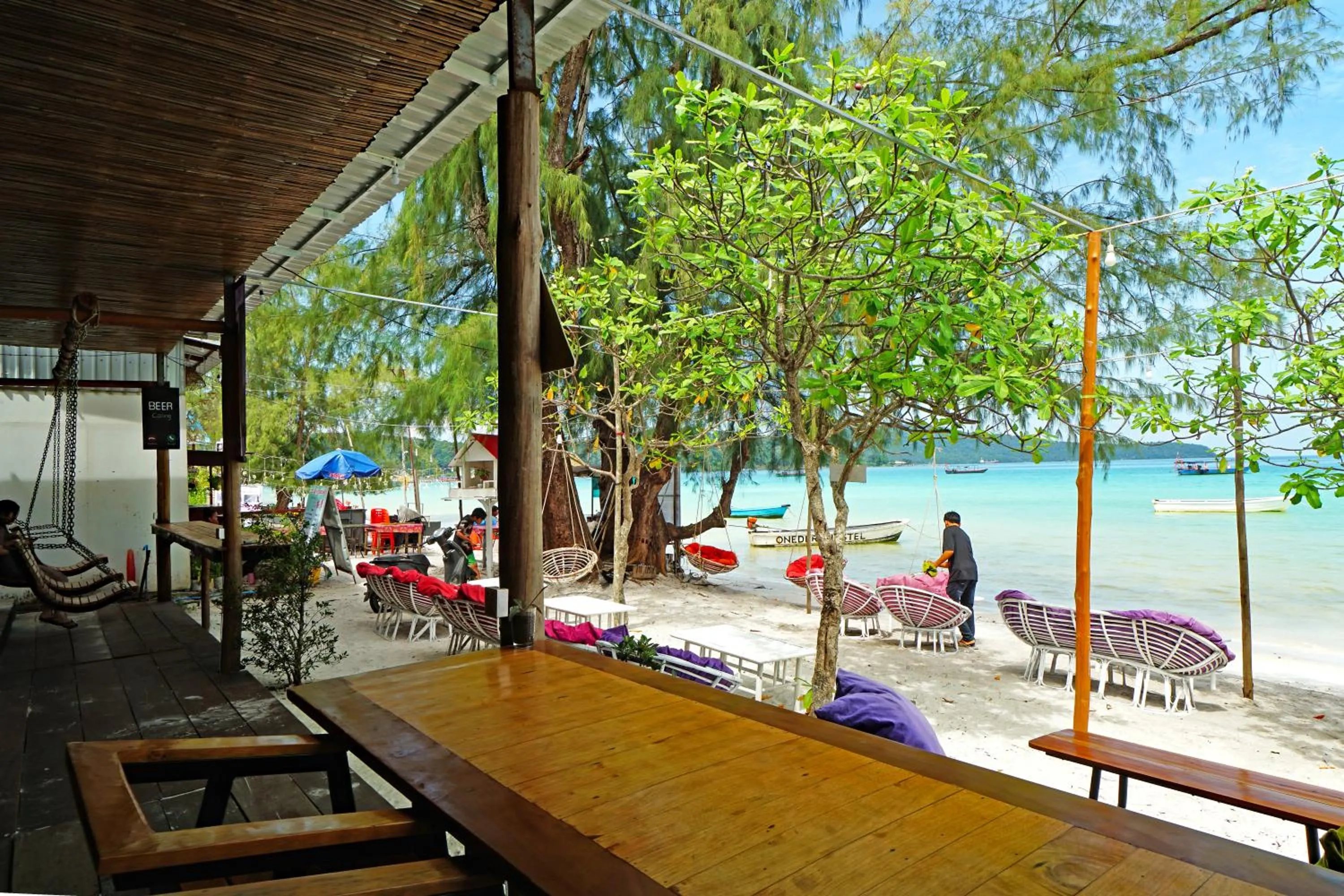 Restaurant/places to eat in Onederz Koh Rong Sanloem