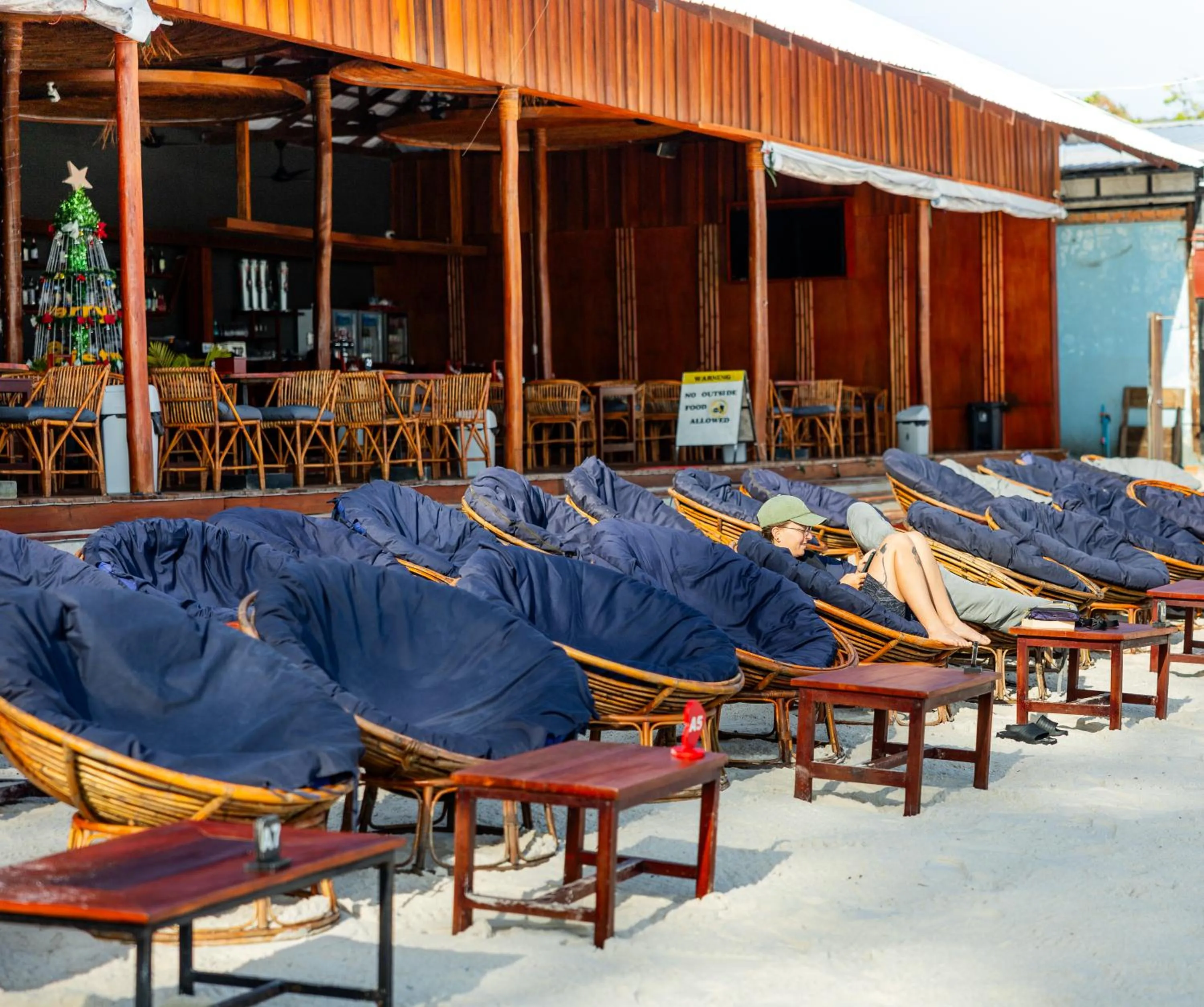 Restaurant/places to eat in Onederz Koh Rong Sanloem