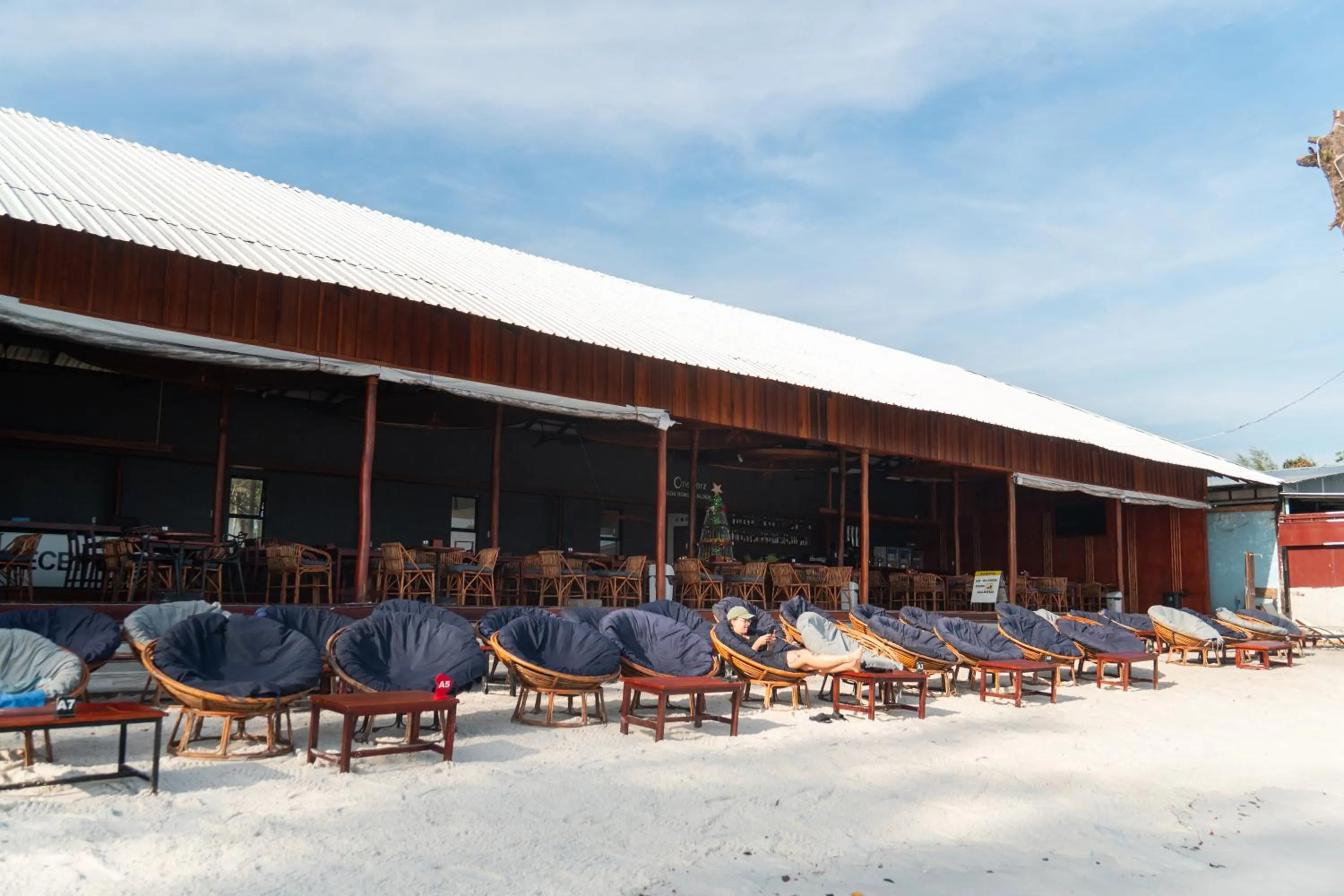 Restaurant/places to eat in Onederz Koh Rong Sanloem