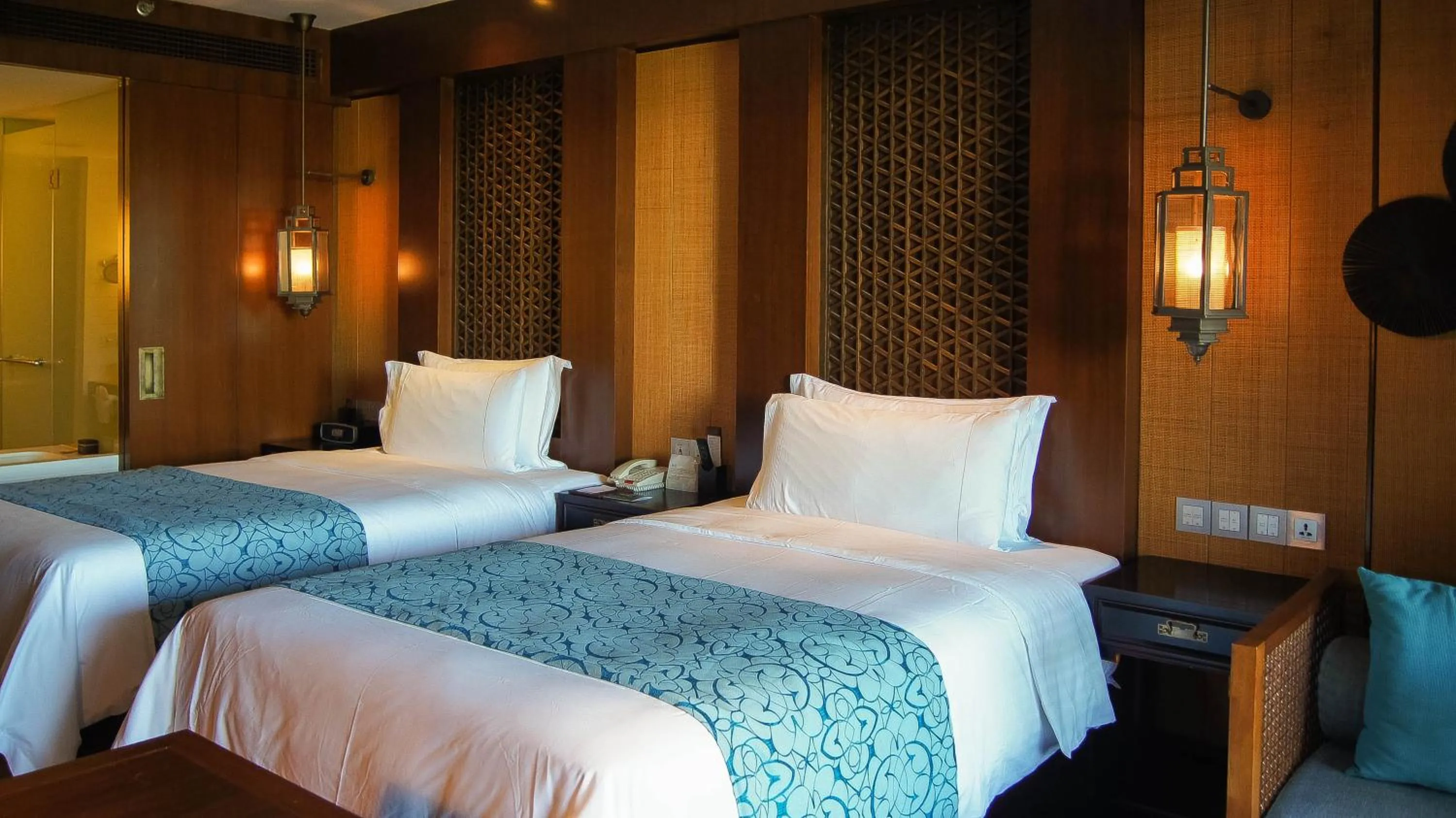 Bed in Sanya LUHUITOU Resort & Spa