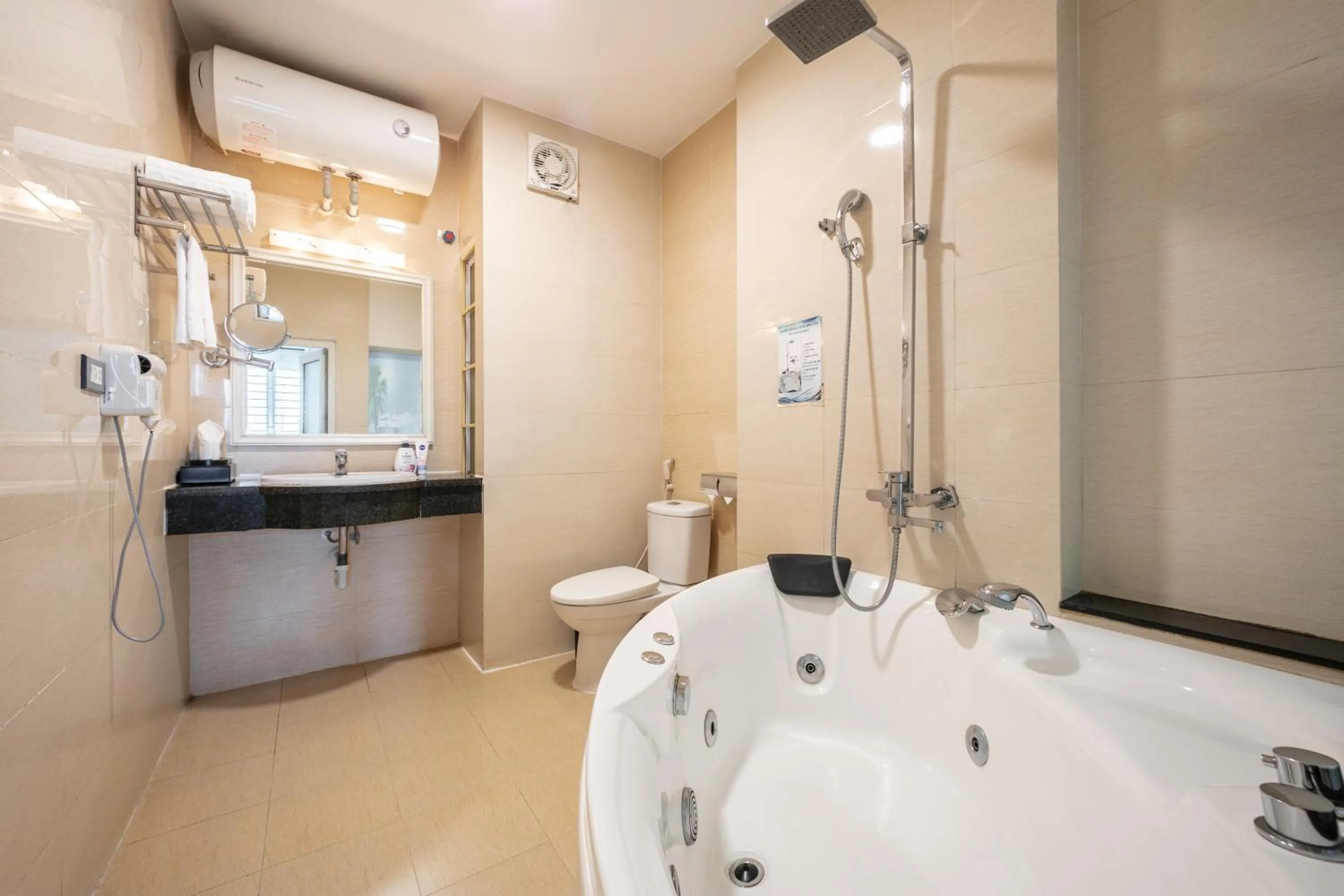 Toilet in A25 Hotel - Dịch Vọng Hậu