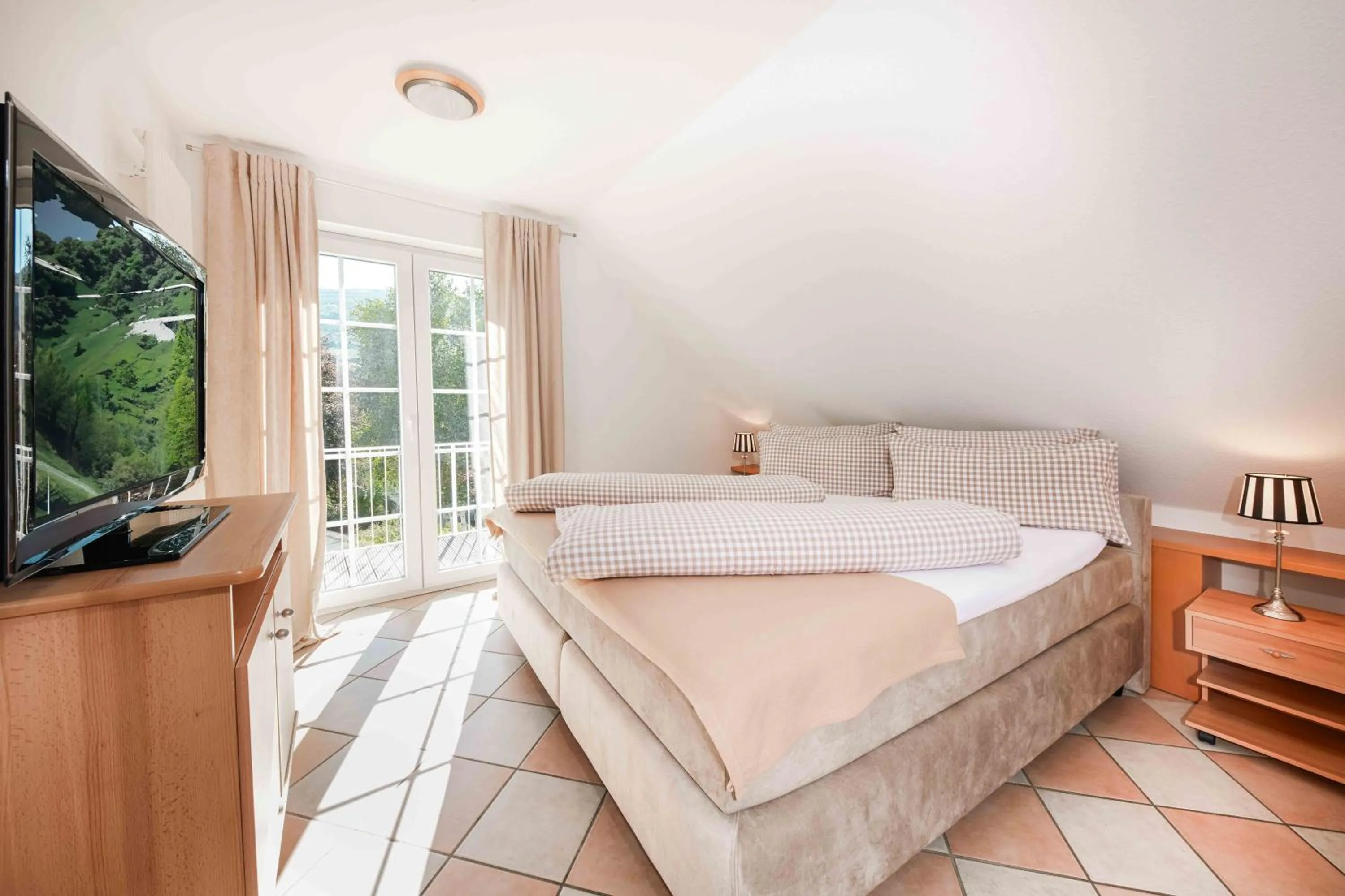 Bed in Hotel Garni Dorfkammer