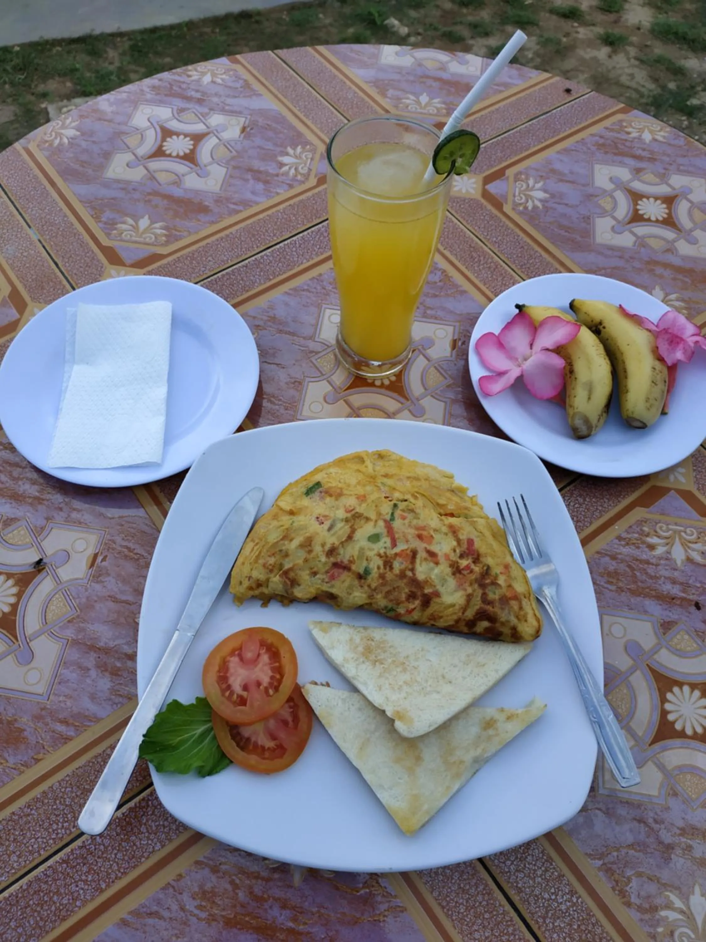 Breakfast in Kuri Garden Cottage