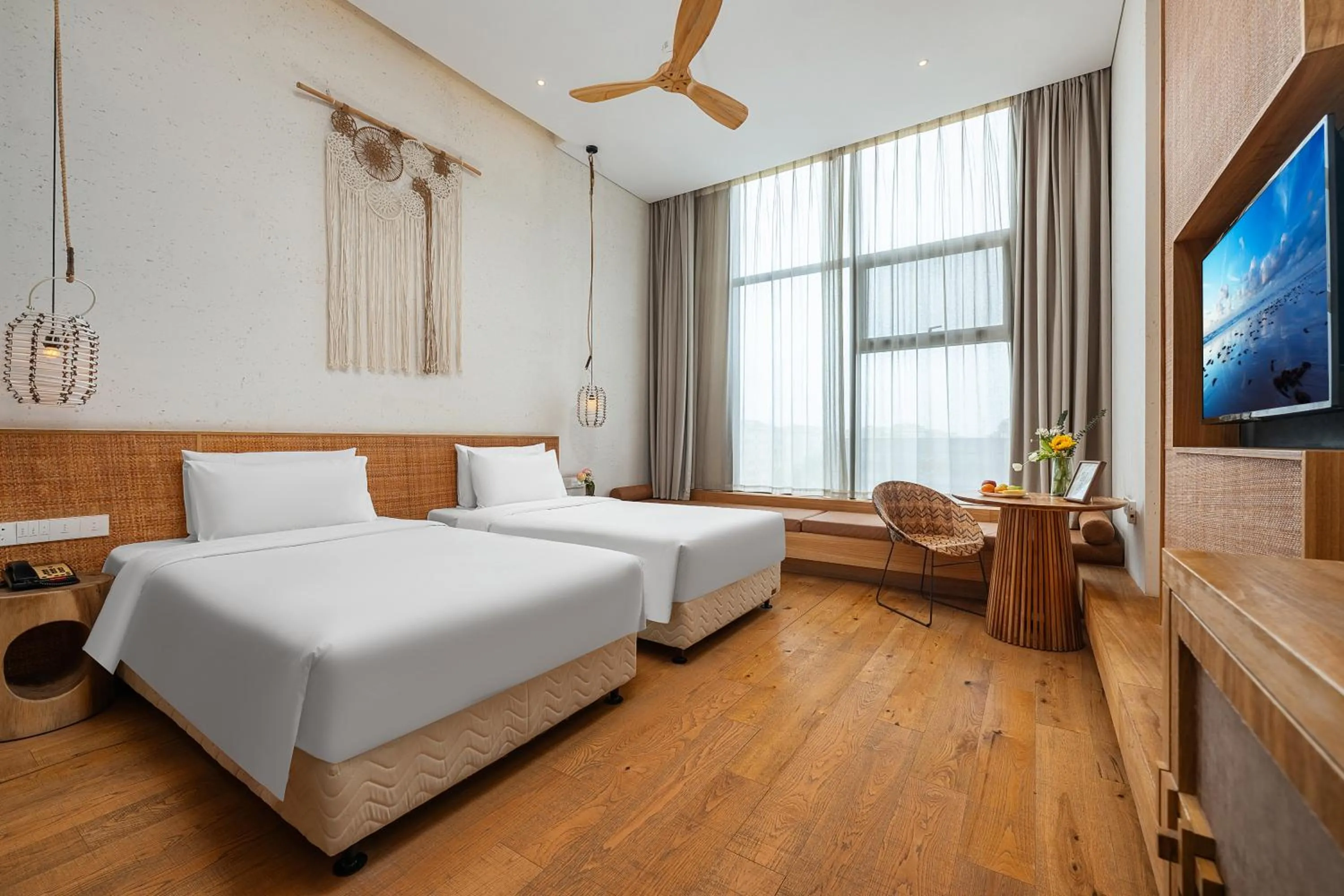 Bed in Manli Hotel Shanghai Pudong Airport Branch -Provide free shuttle buses to Pudong Airport and Disneyland