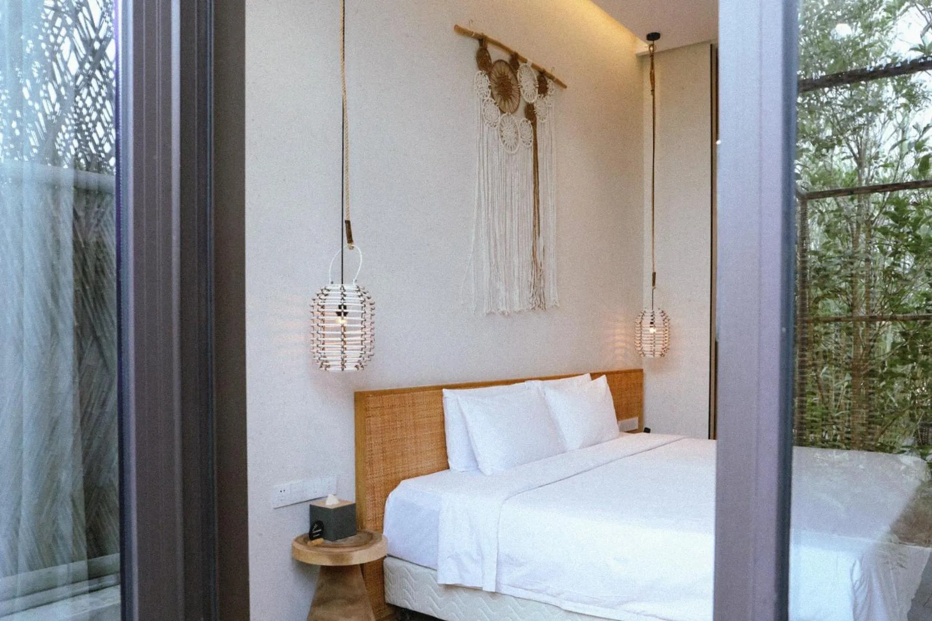 Garden, Bed in Manli Hotel Shanghai Pudong Airport Branch -Provide free shuttle buses to Pudong Airport and Disneyland