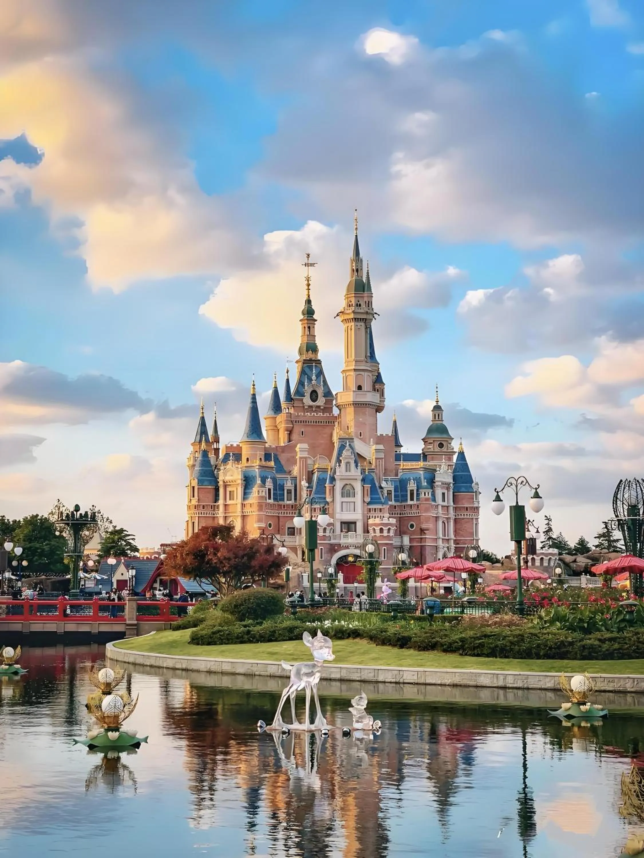 Landmark view in Manli Hotel Shanghai Pudong Airport Branch -Provide free shuttle buses to Pudong Airport and Disneyland