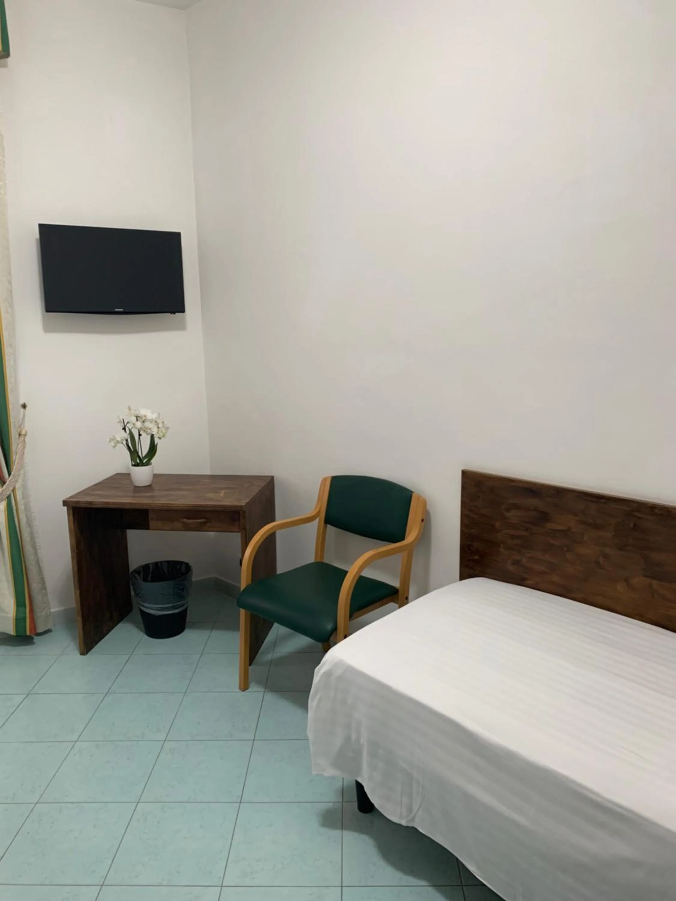 Bedroom, Bed in Hotel Conte