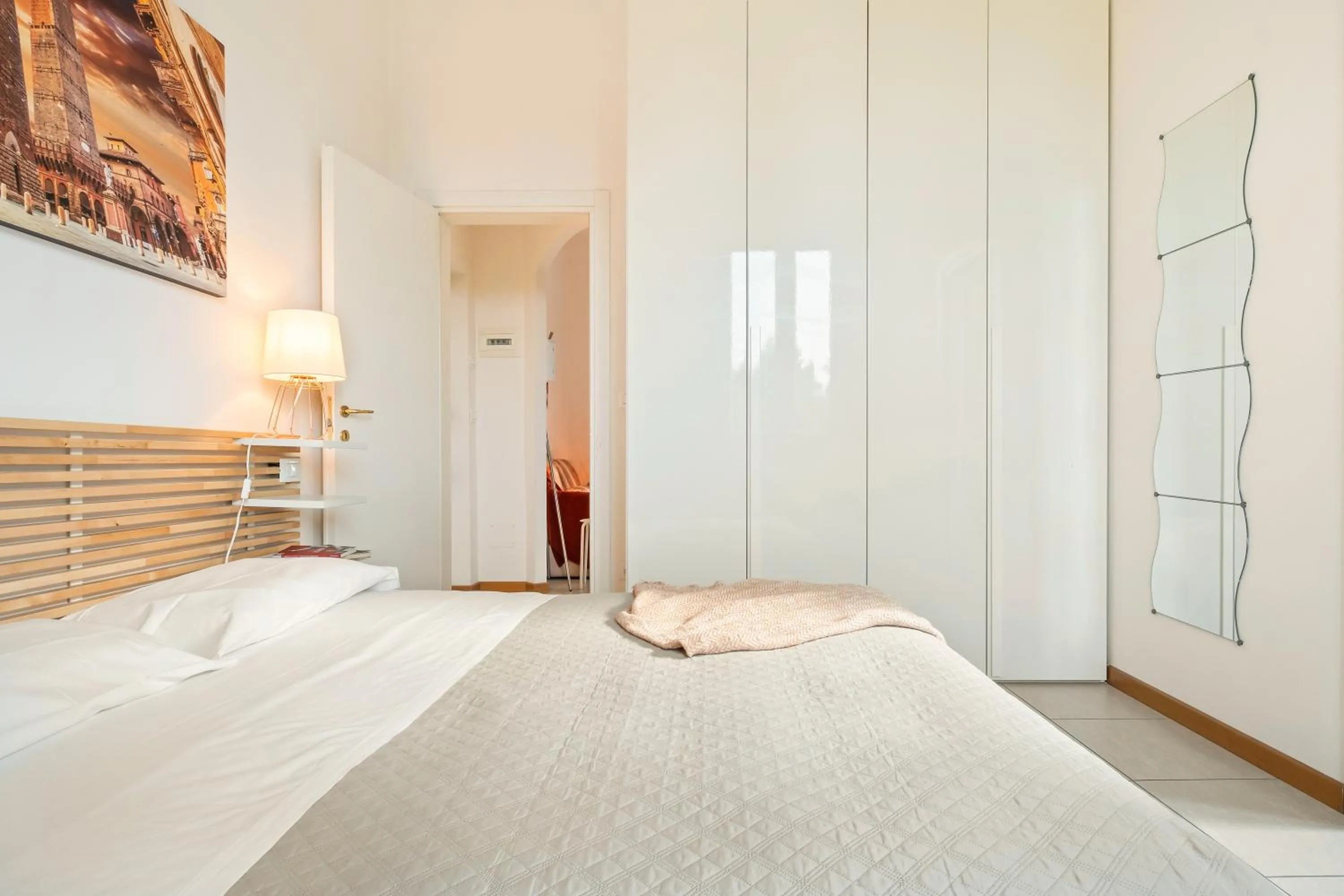 Bedroom, Bed in GuestHost - Marconi Airport Cozy Dream Flat