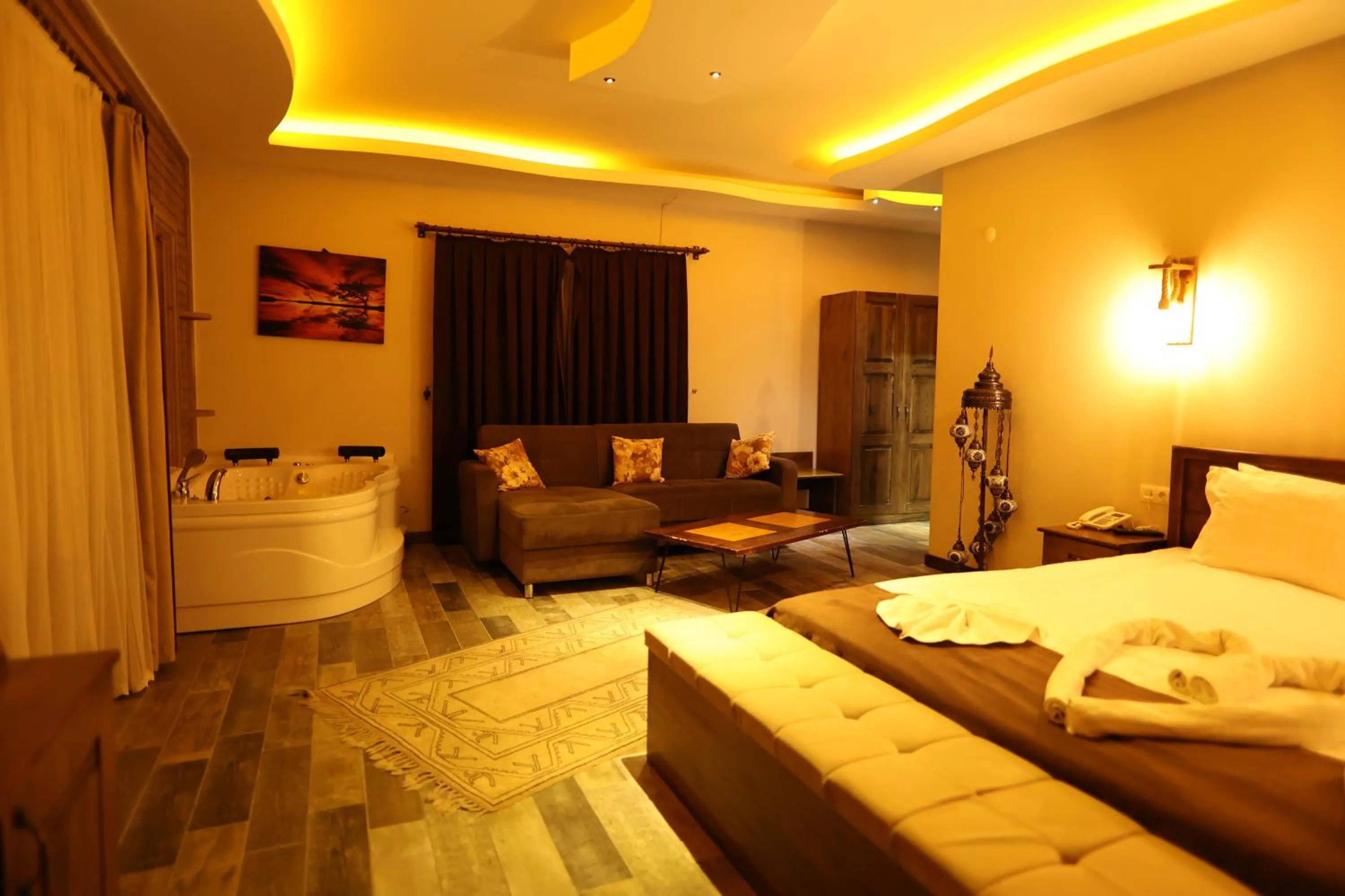 Bed in EL NAZAR STONE SUİTE