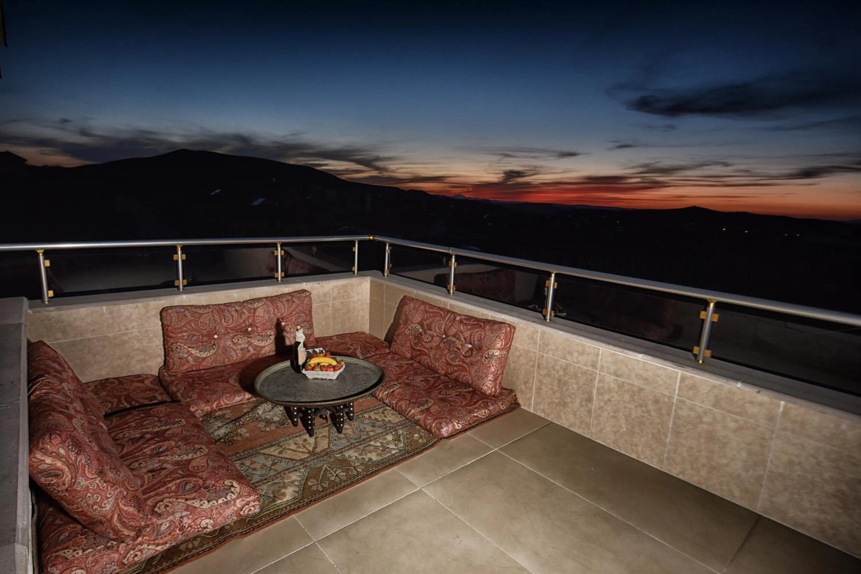 Night in EL NAZAR STONE SUİTE