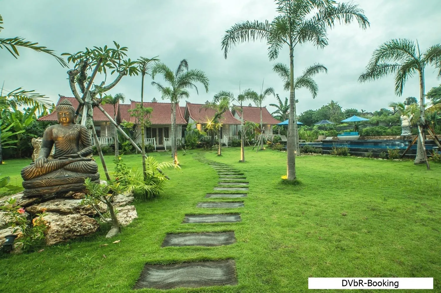Garden in Dayung Villas By Reccoma