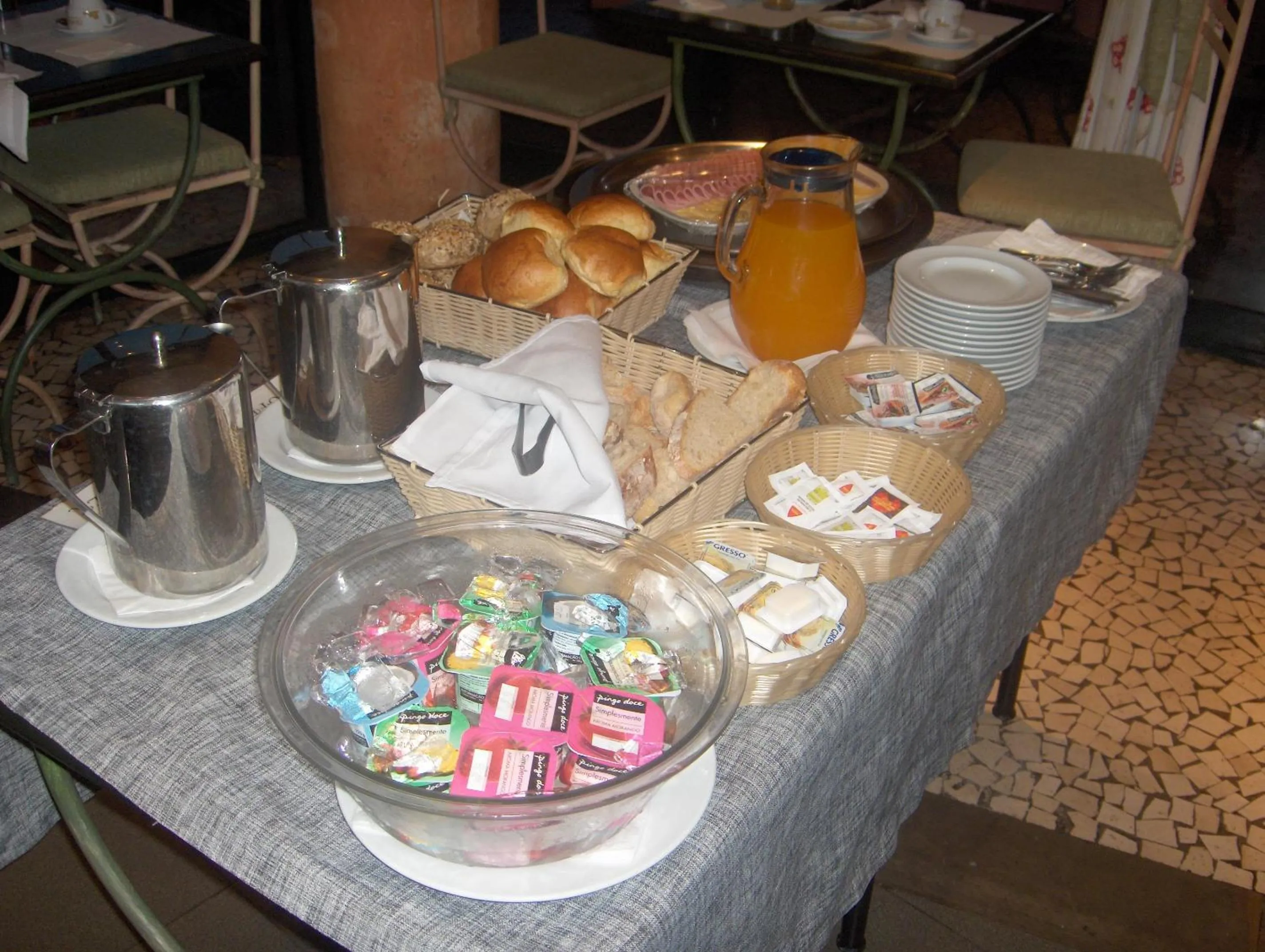 Restaurant/places to eat in Aparthotel Imperatriz