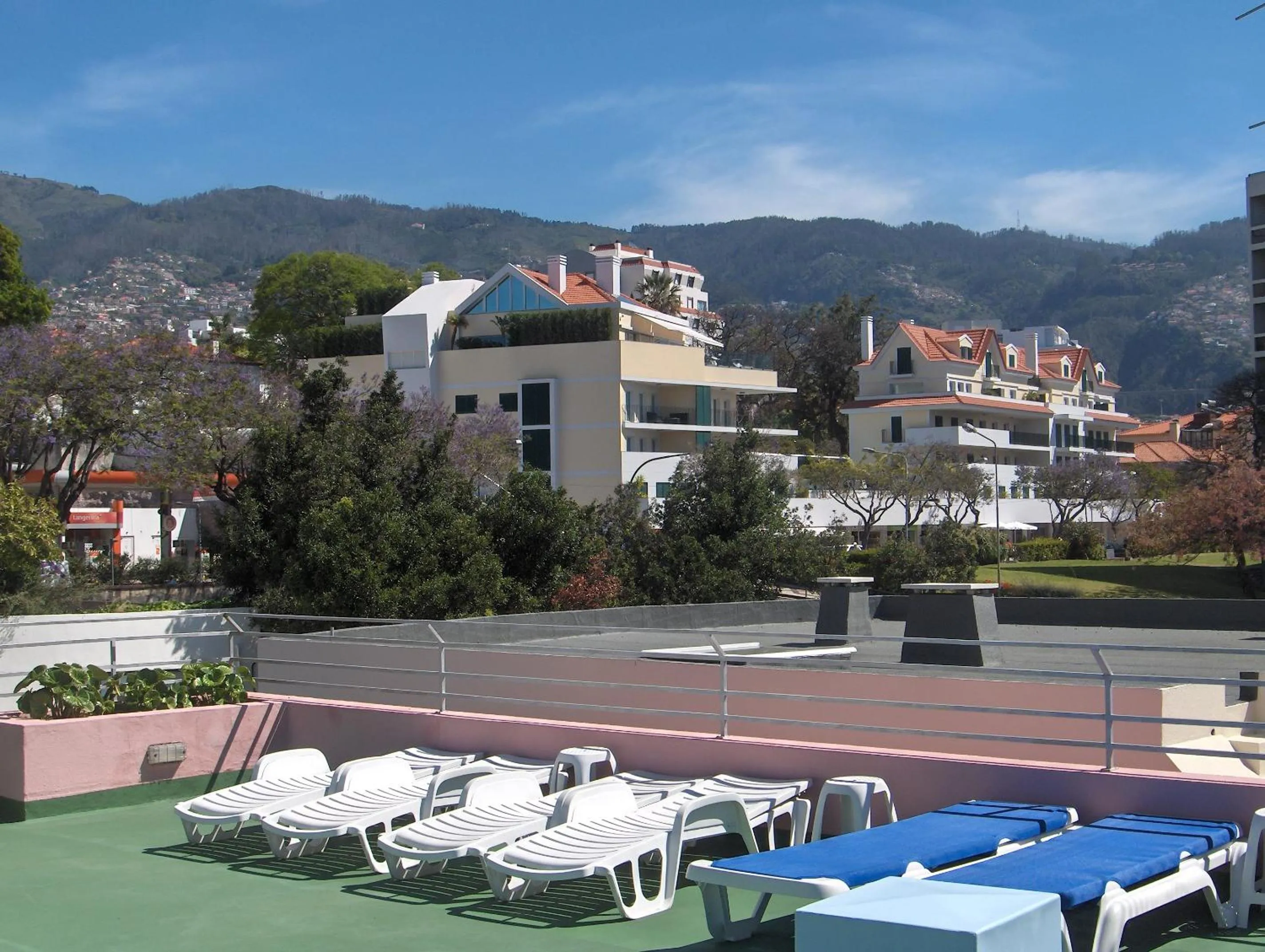 Day in Aparthotel Imperatriz