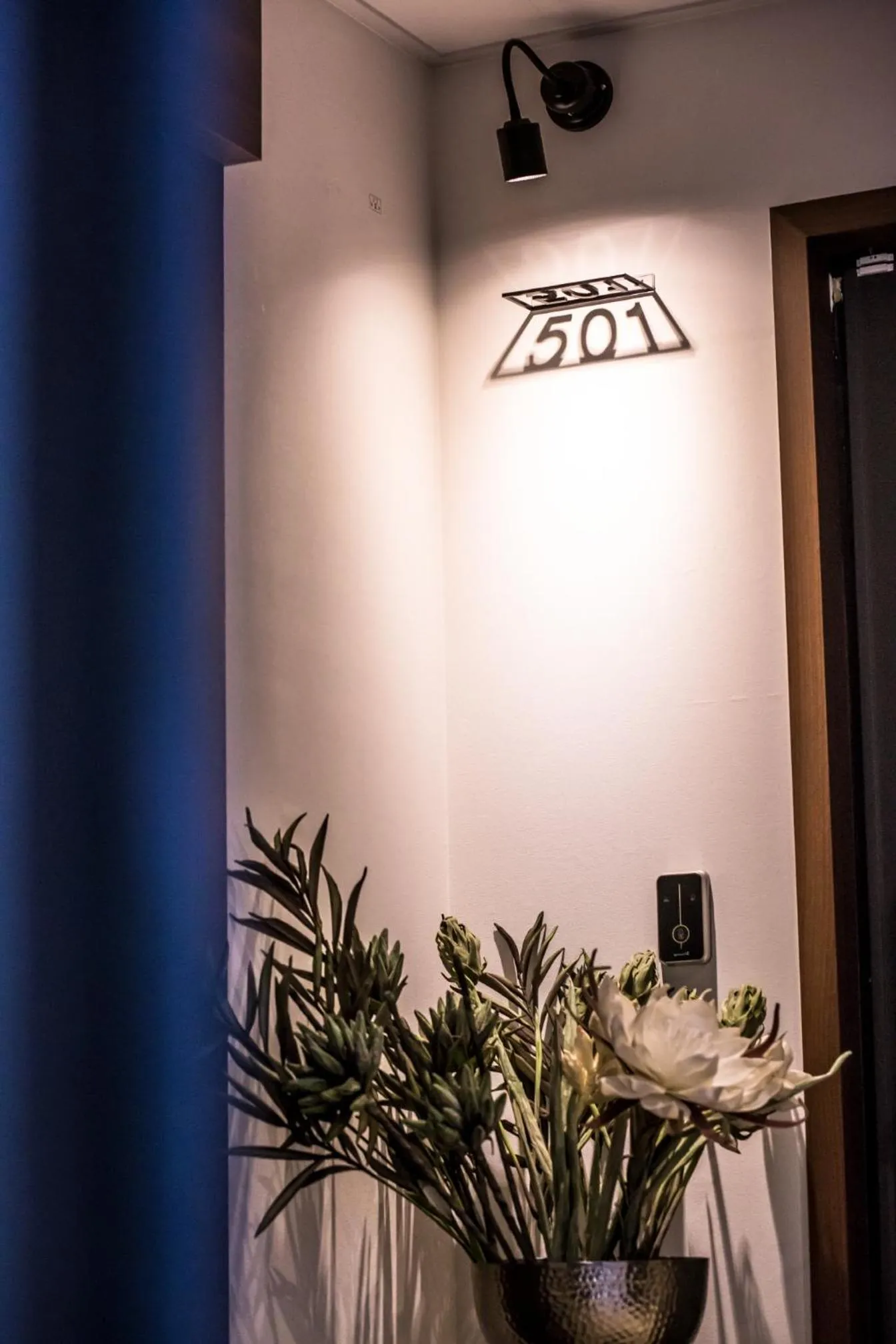 Property logo or sign in Hotel Egg