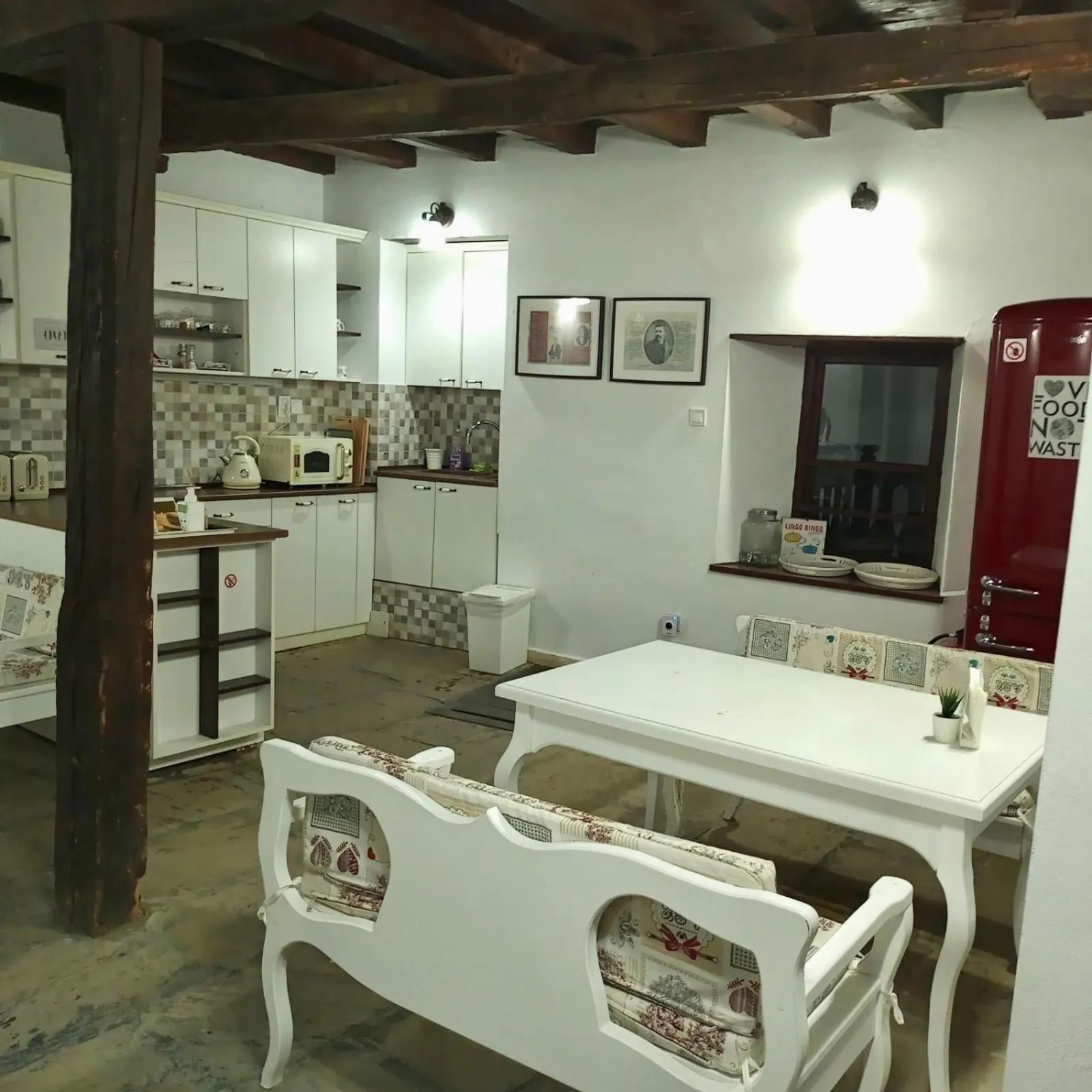 Kitchen or kitchenette in HiStory INN Unique Guest House