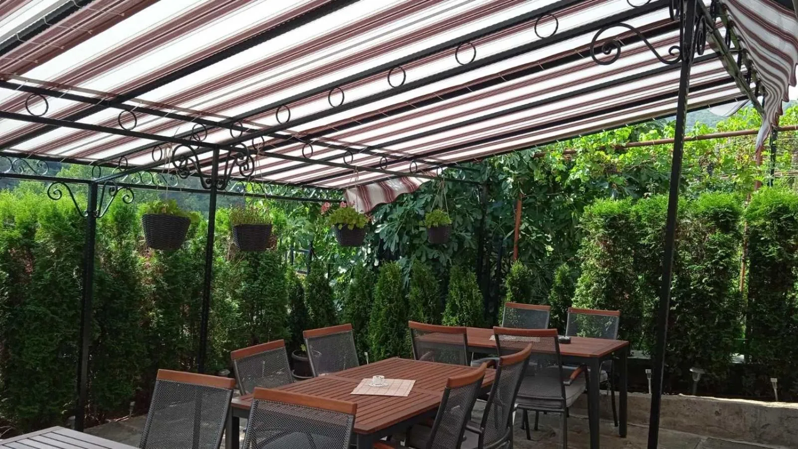 Garden in HiStory INN Unique Guest House