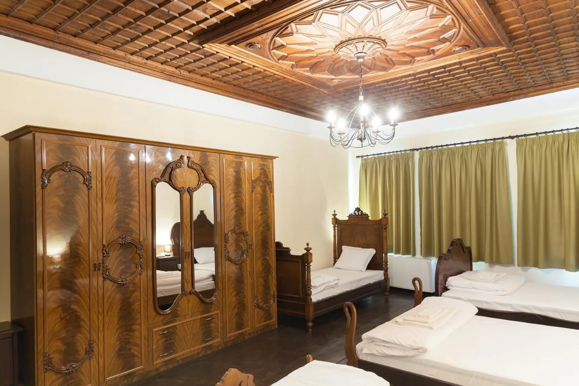 wardrobe, Bed in HiStory INN Unique Guest House