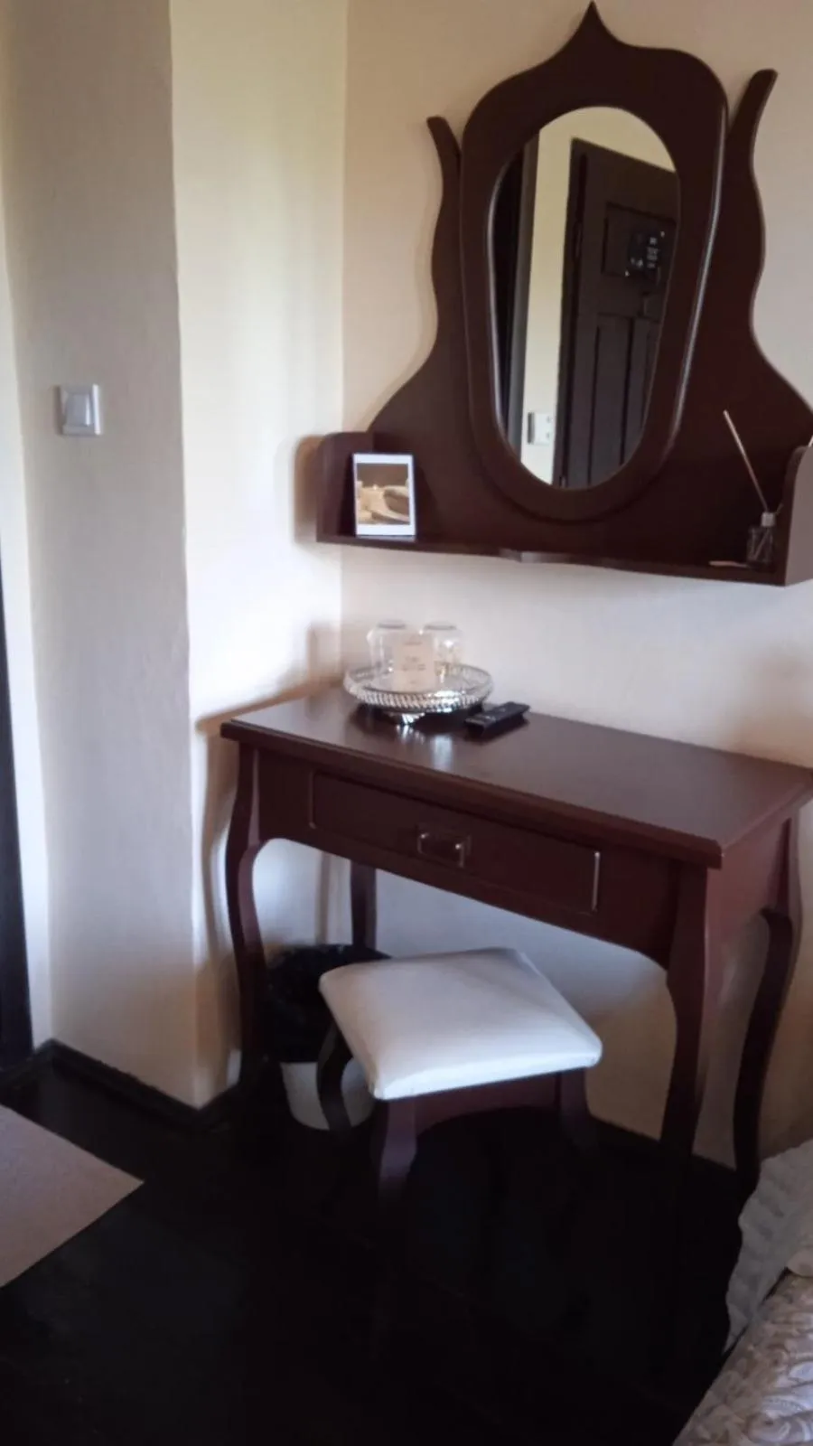 hair dresser in HiStory INN Unique Guest House