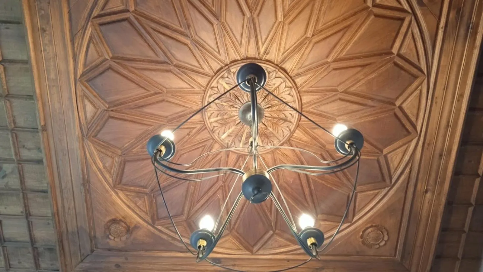 Property building in HiStory INN Unique Guest House