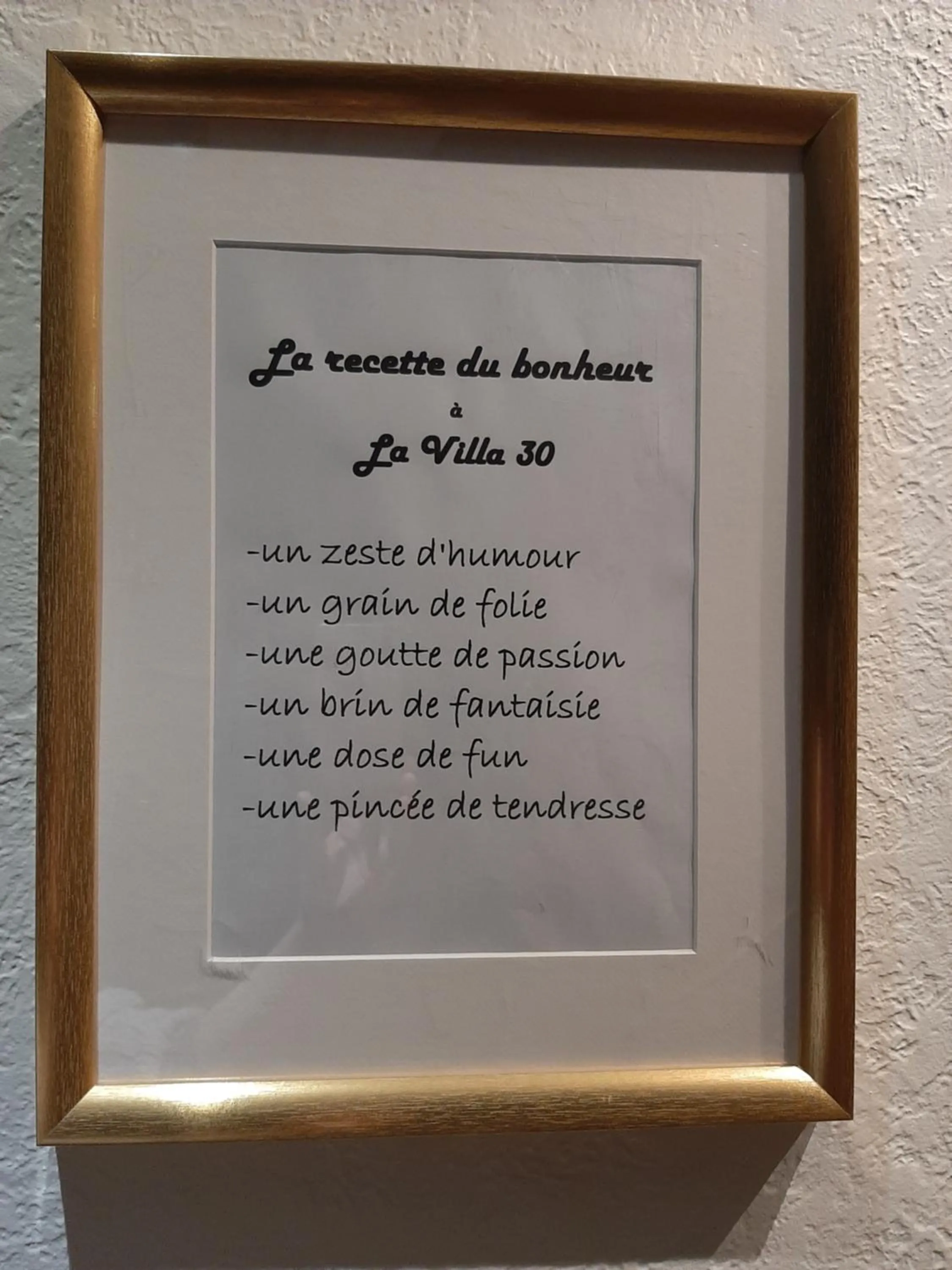 Logo/Certificate/Sign in La Villa 30