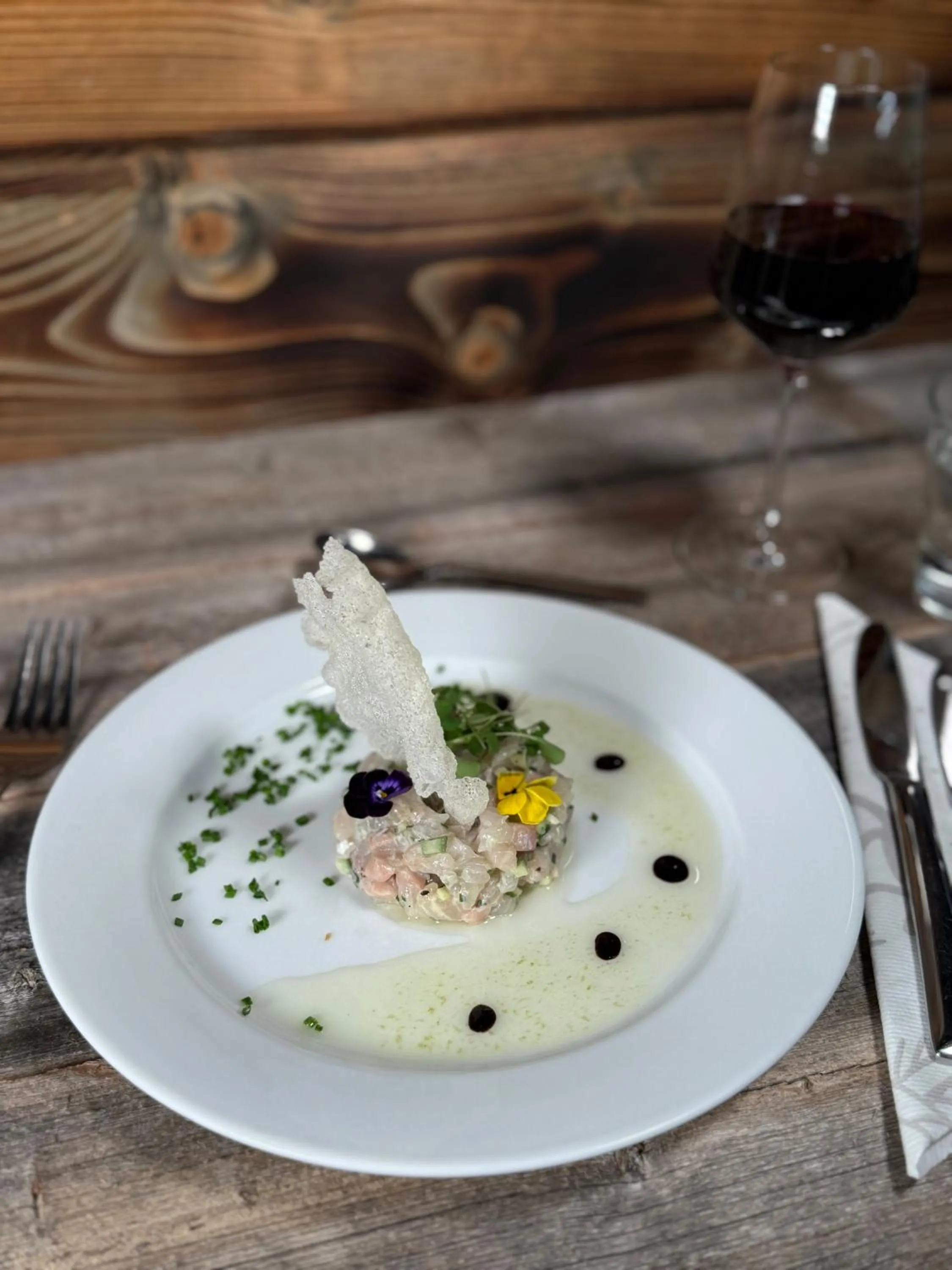 Restaurant/places to eat in Hotel Metsähirvas