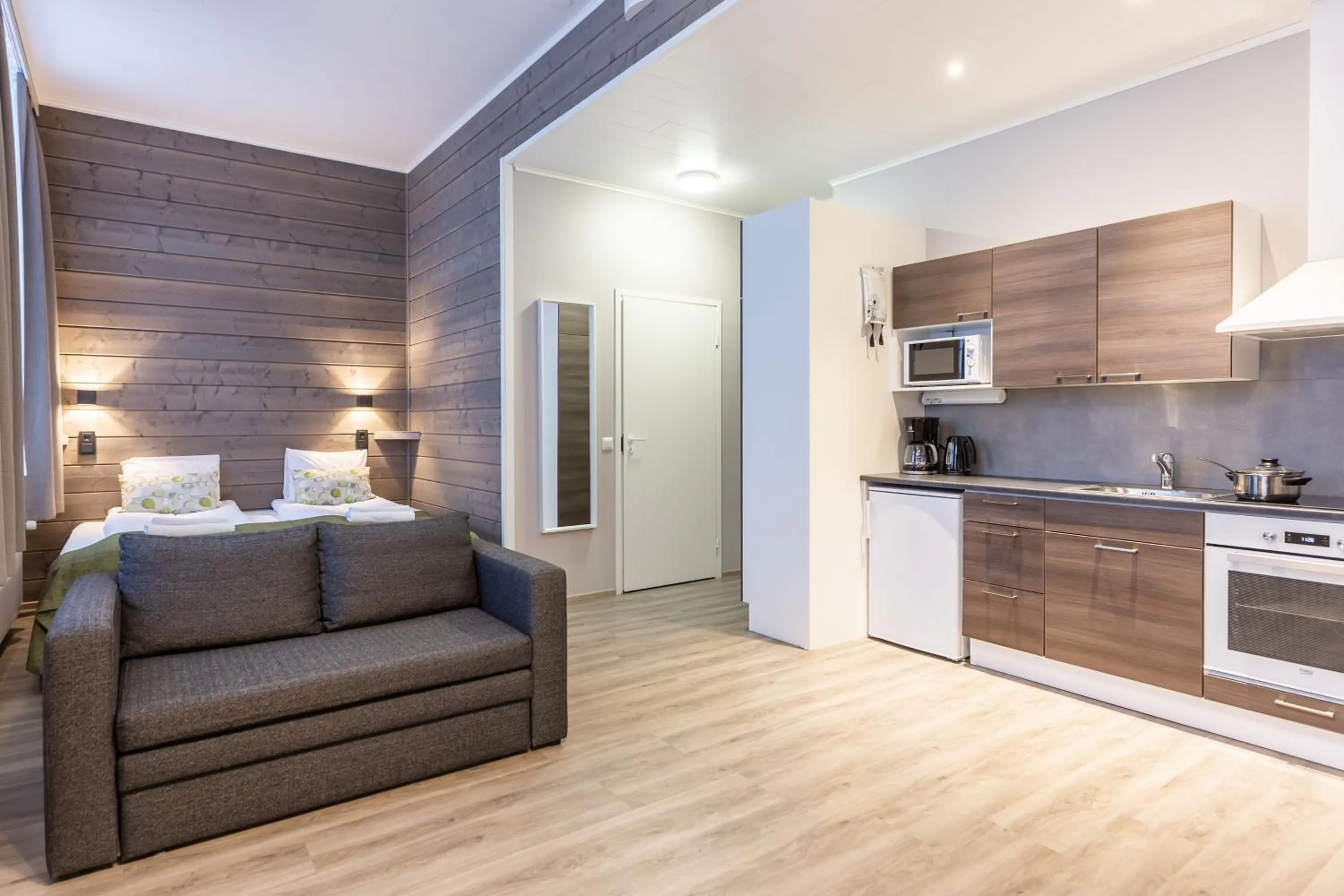 Kitchen or kitchenette in Hotel Metsähirvas