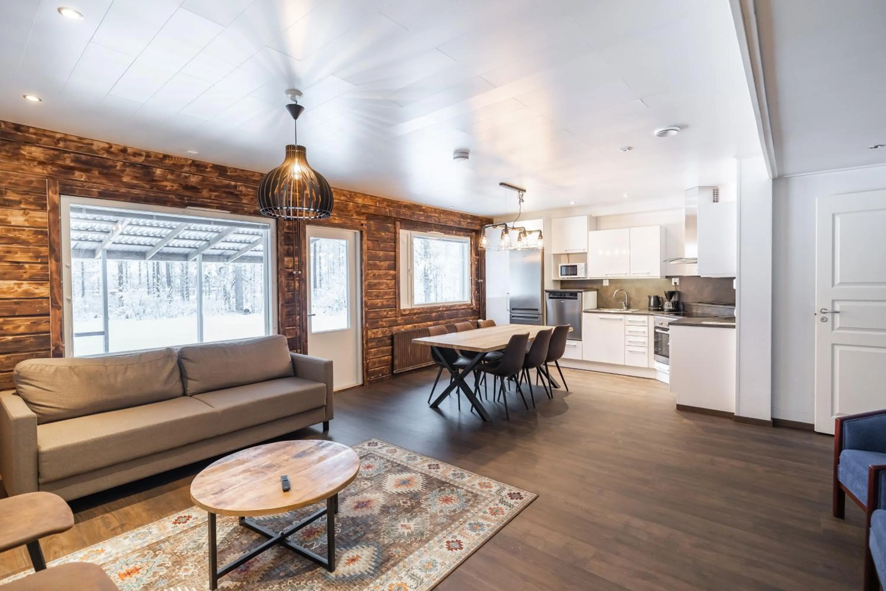 Kitchen or kitchenette in Hotel Metsähirvas