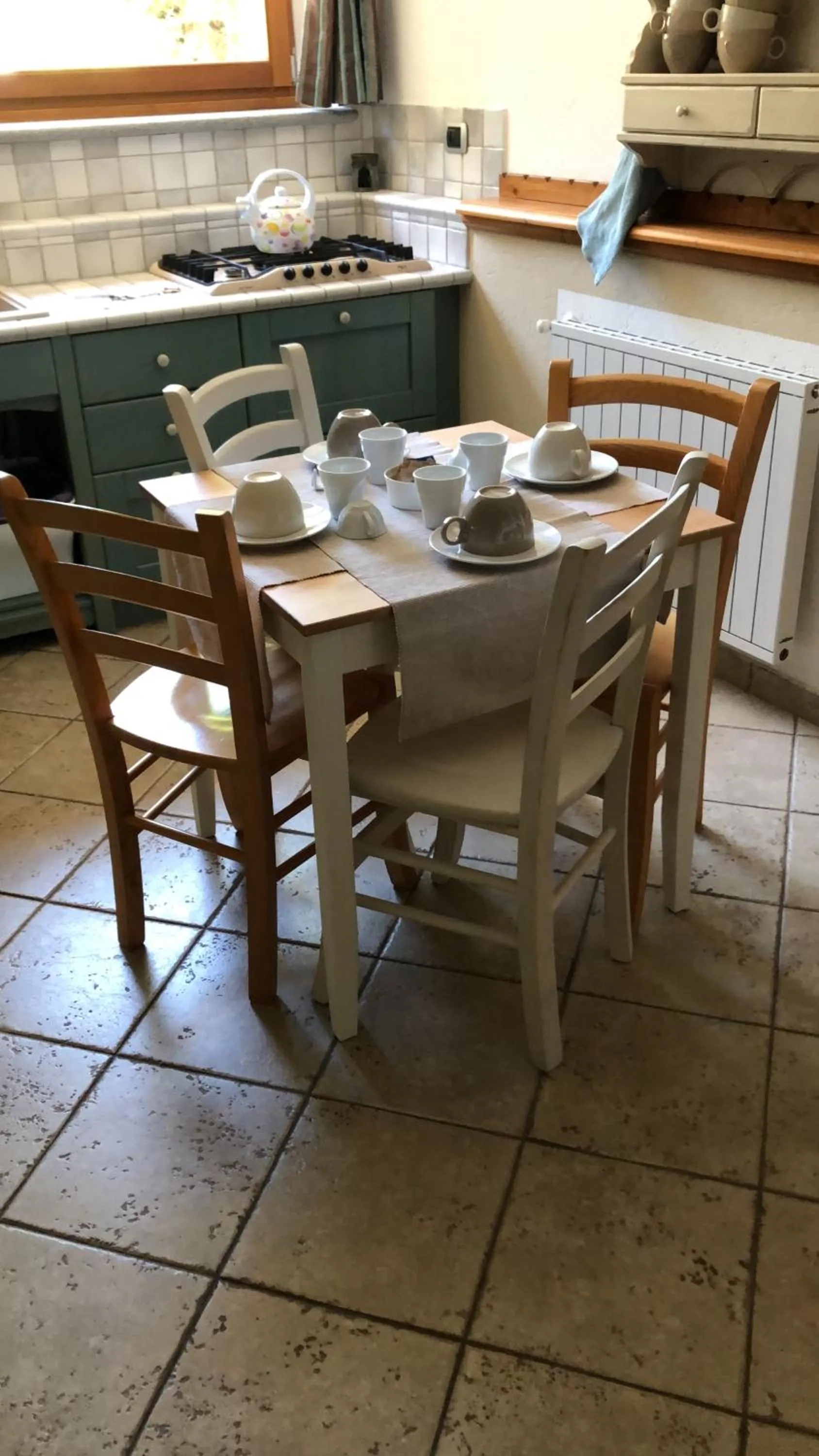 Dining area in B&B Lo Tatà