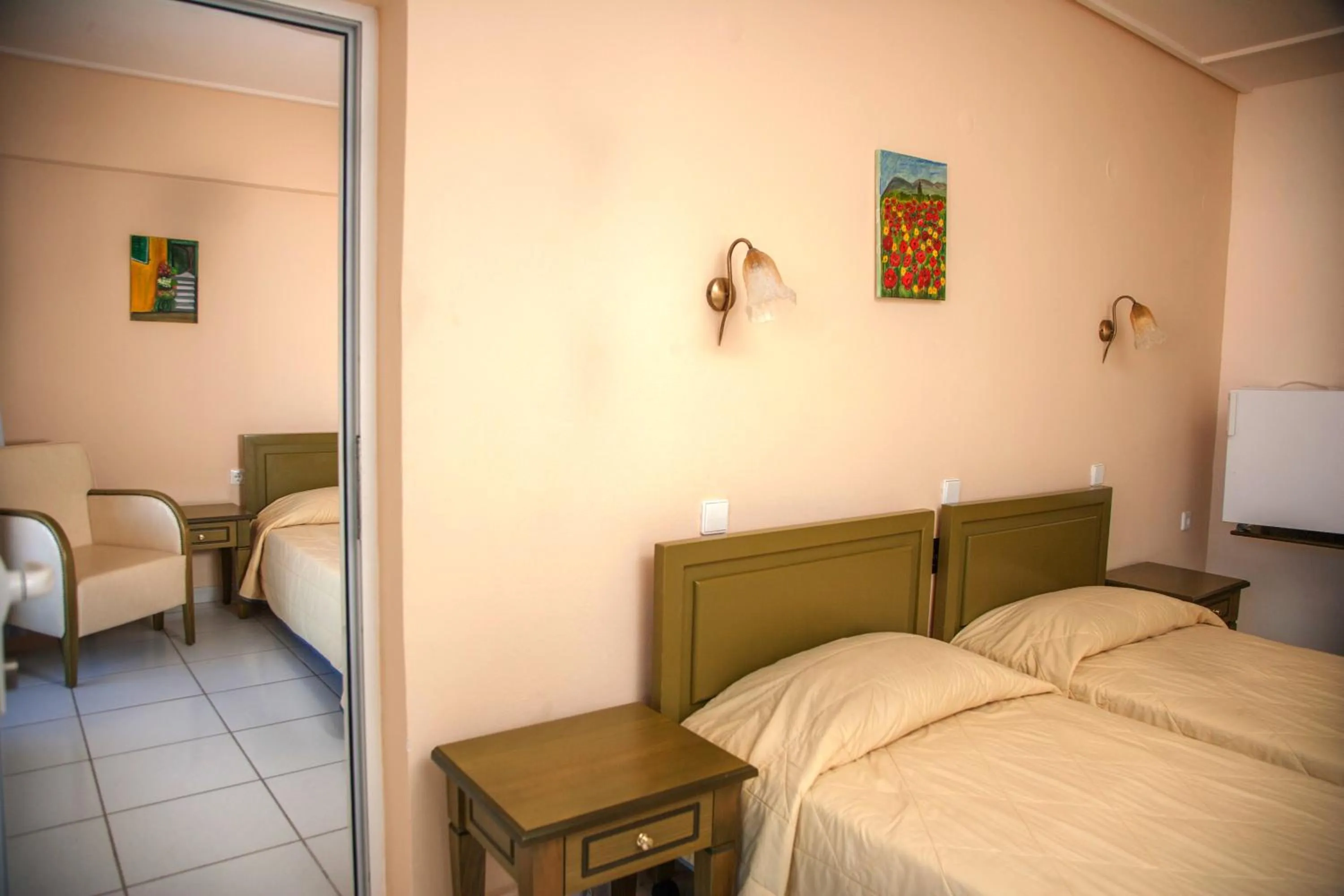 Bedroom, Bed in Hotel Niras