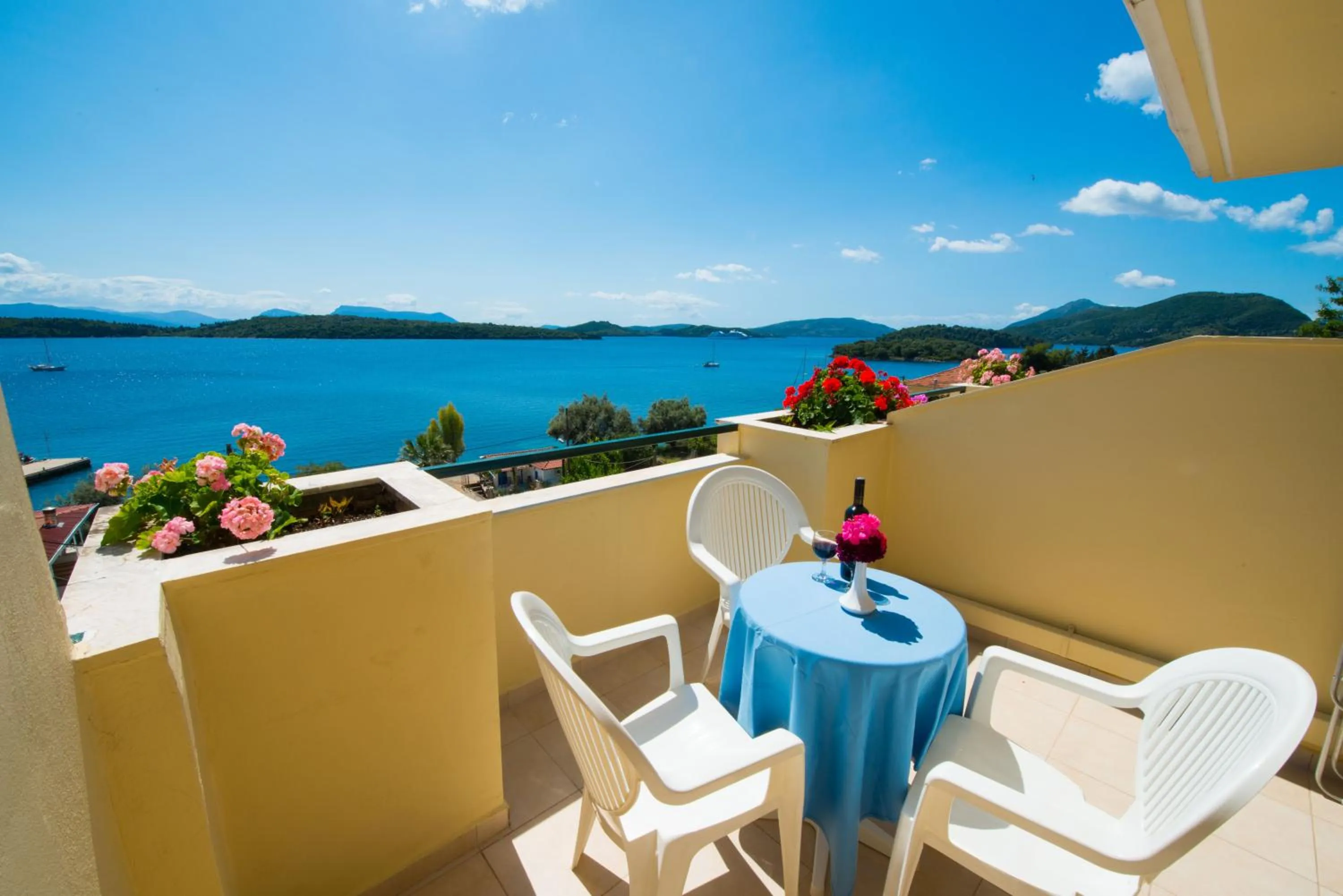 Balcony/Terrace in Hotel Niras