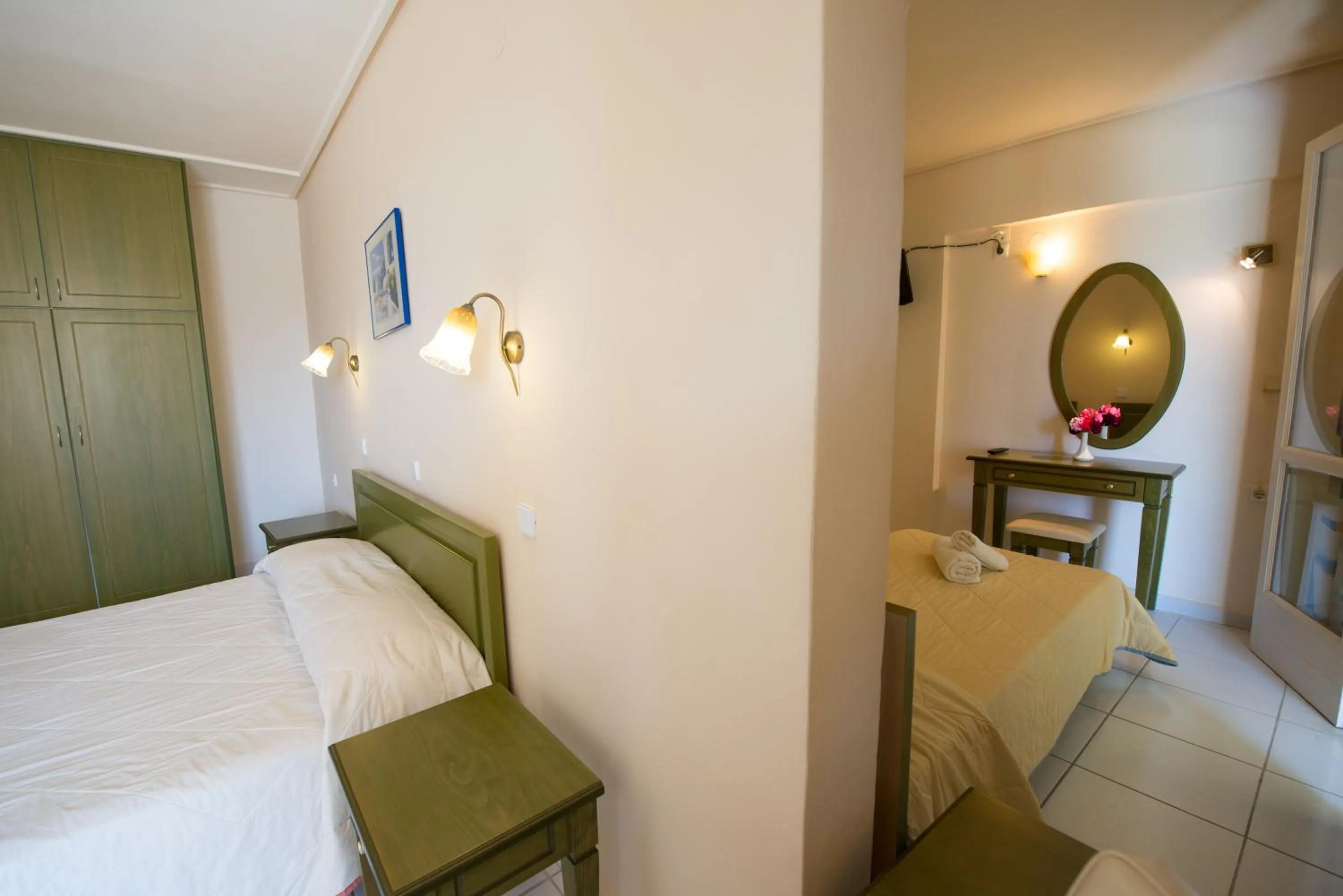 Photo of the whole room, Bed in Hotel Niras