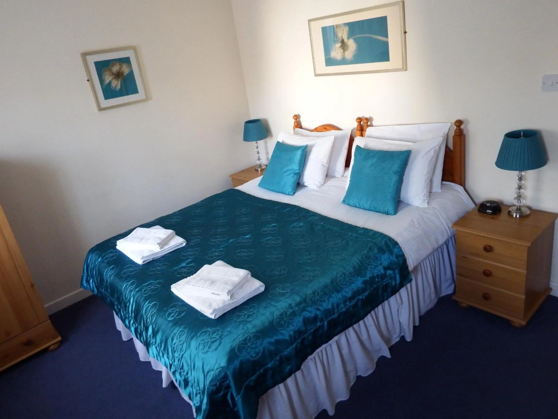 Bed in Green Haven Guest House