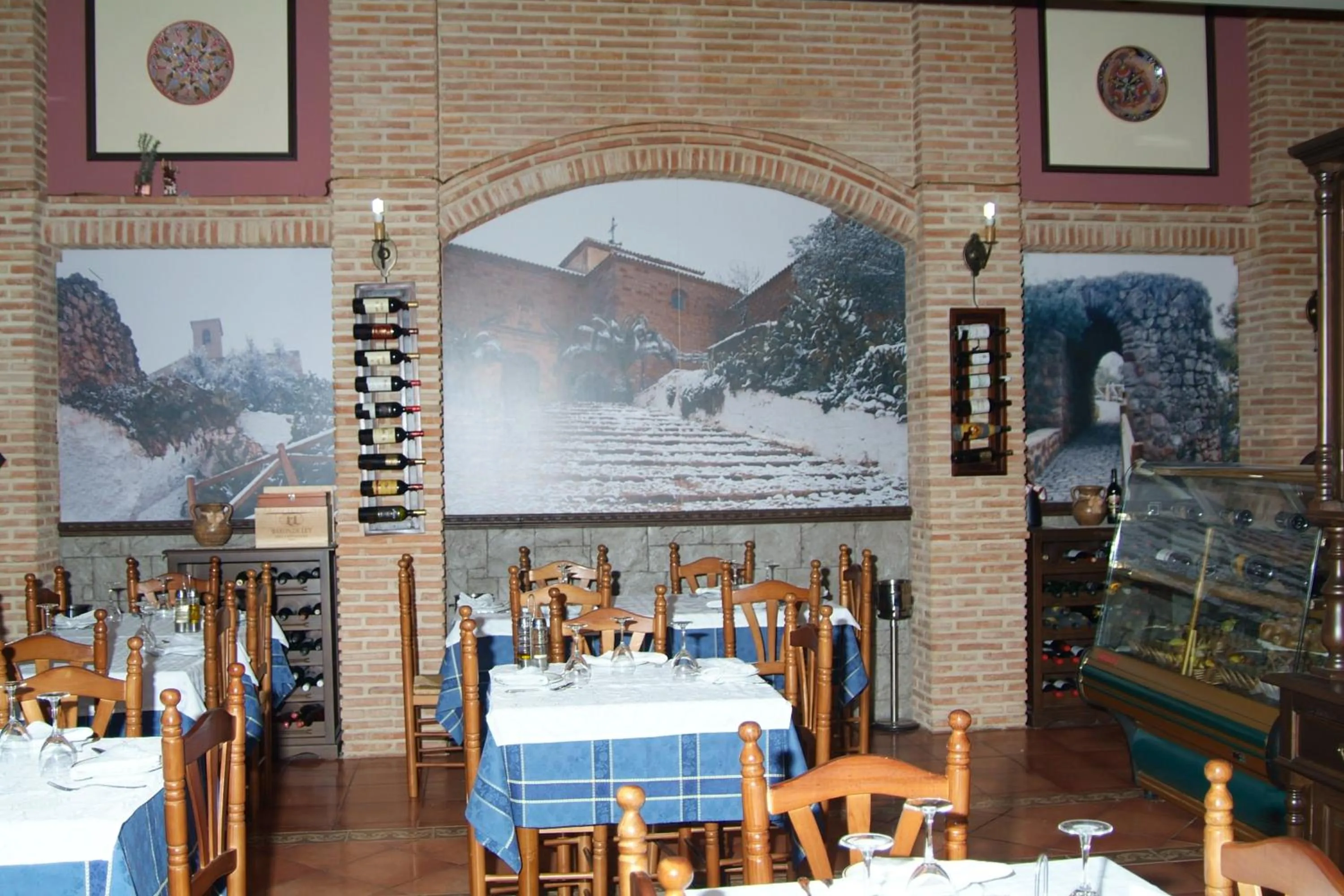 Restaurant/places to eat in Hotel Casa Marchena