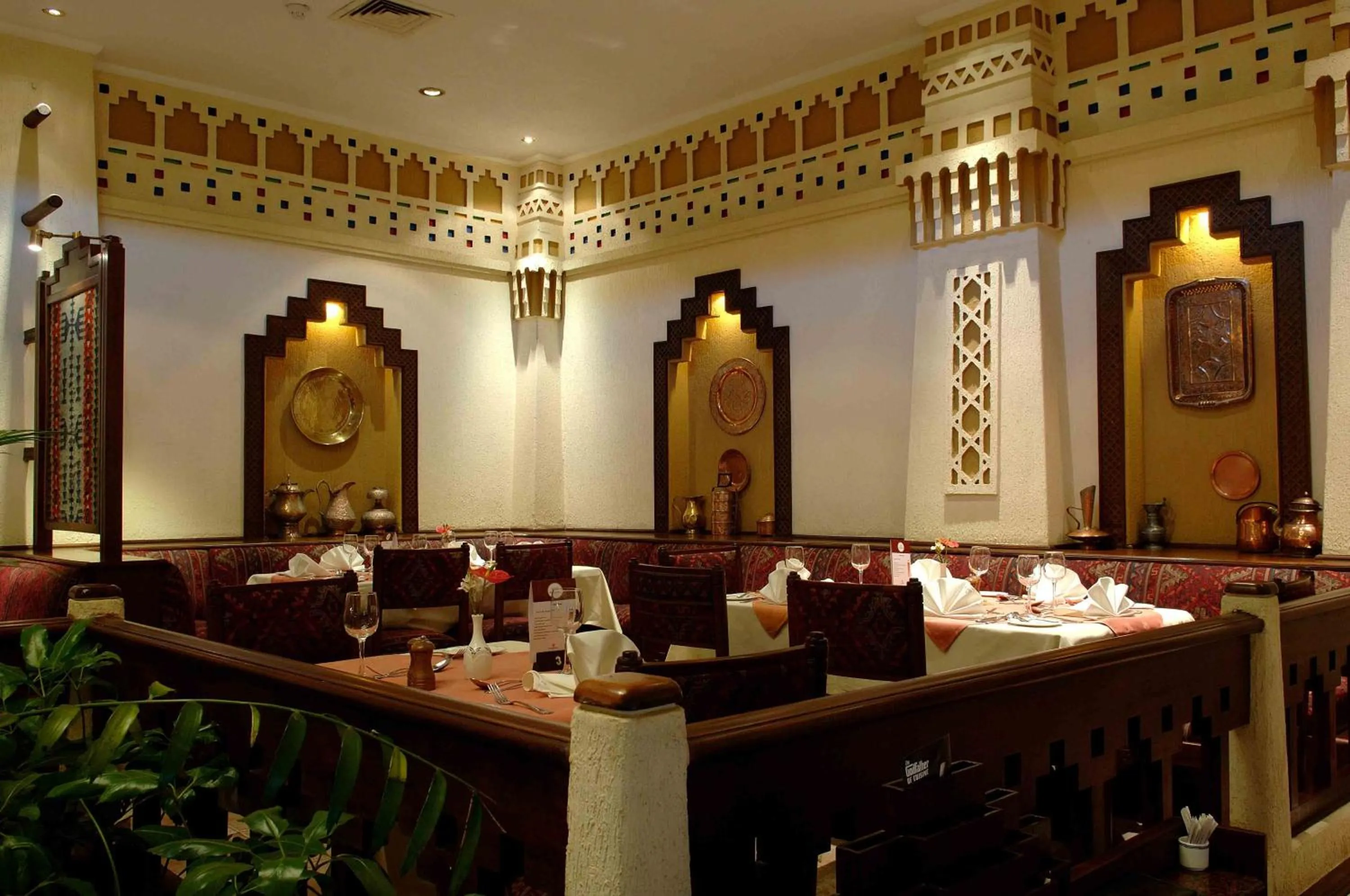 Restaurant/places to eat in Nairobi Serena Hotel