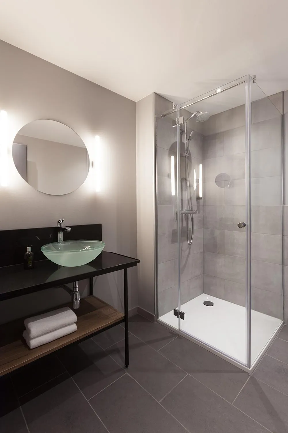 Photo of the whole room in Vienna House Easy by Wyndham Bremen City Apartments