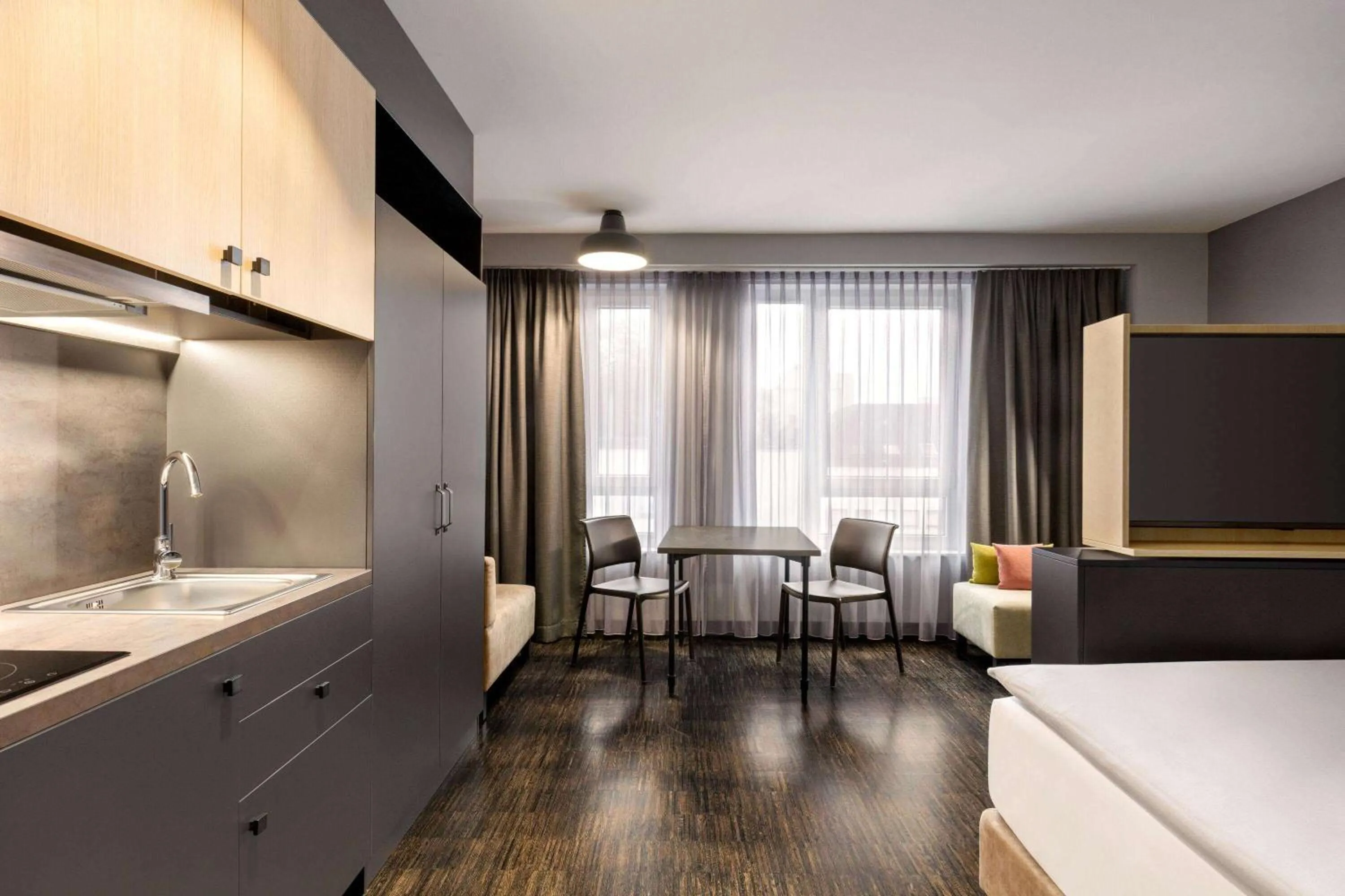 Photo of the whole room, Bed in Vienna House Easy by Wyndham Bremen City Apartments