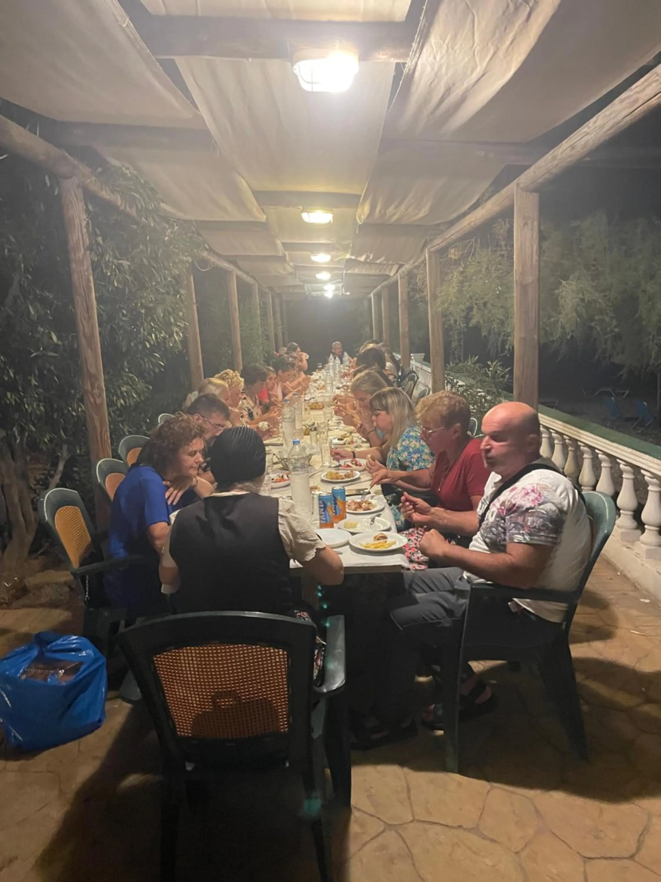 Restaurant/places to eat in SUN HOTEL KINETA Beach Front