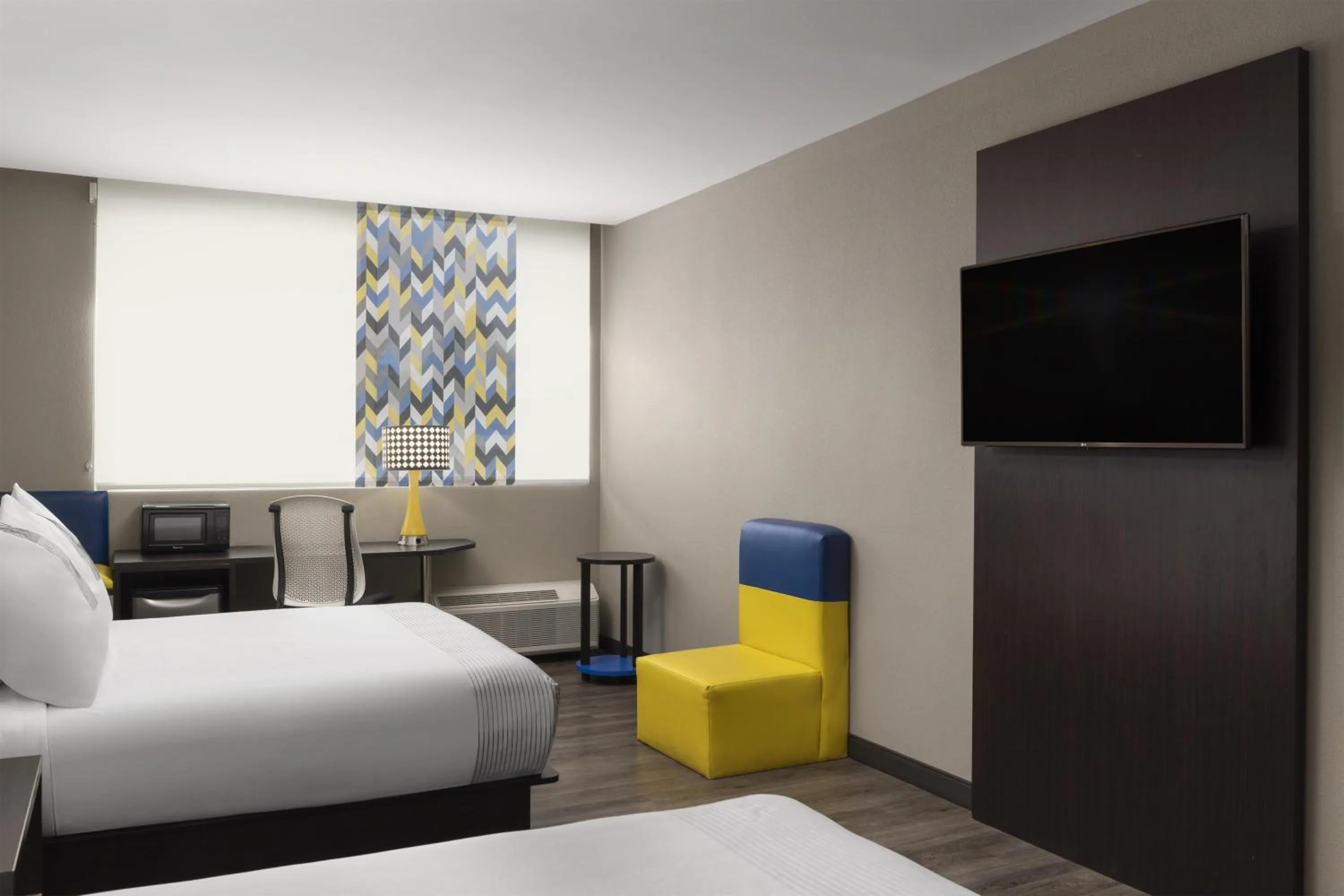 Bedroom, Bed in GLo Best Western Nashville Airport