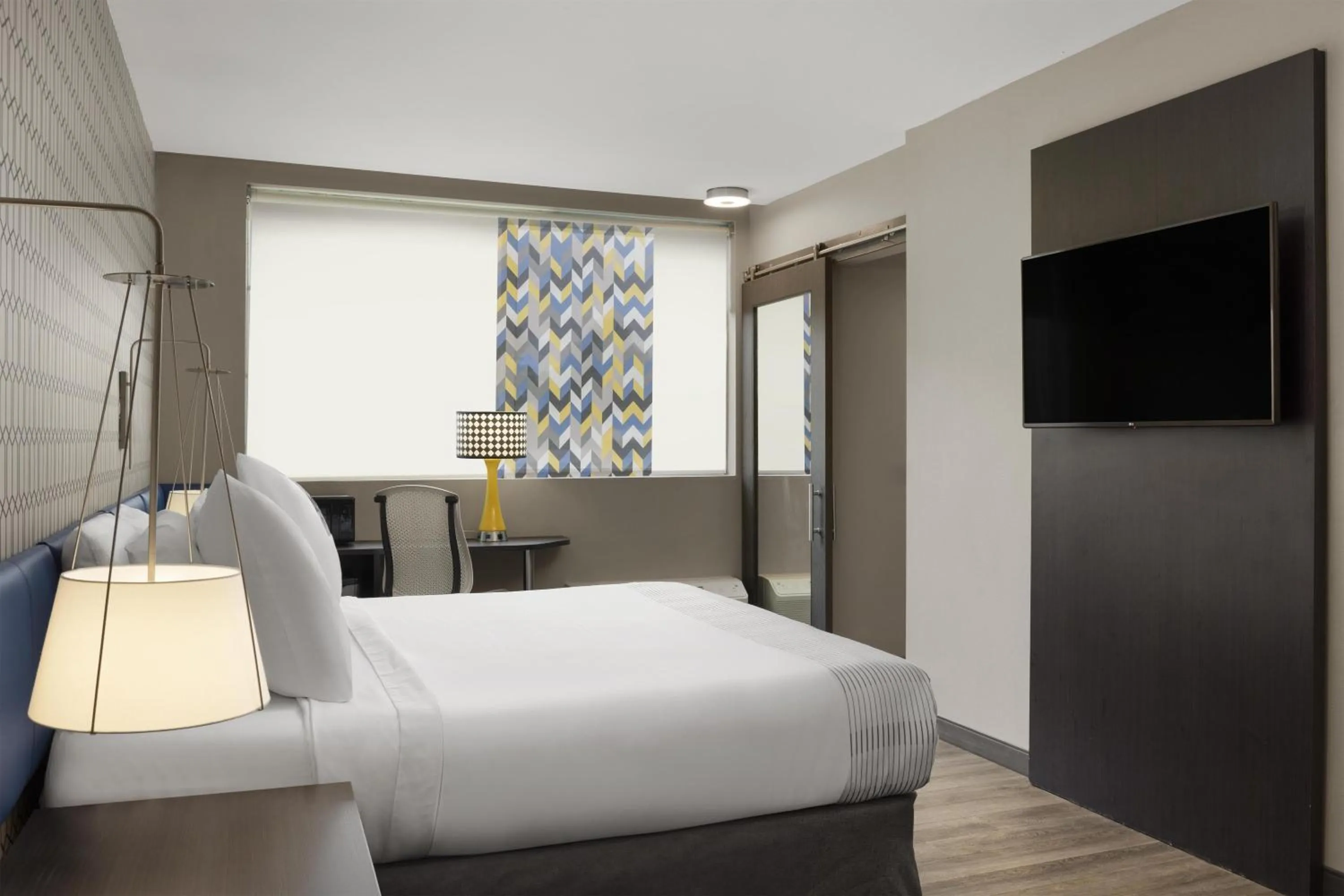 Bedroom, Bed in GLo Best Western Nashville Airport