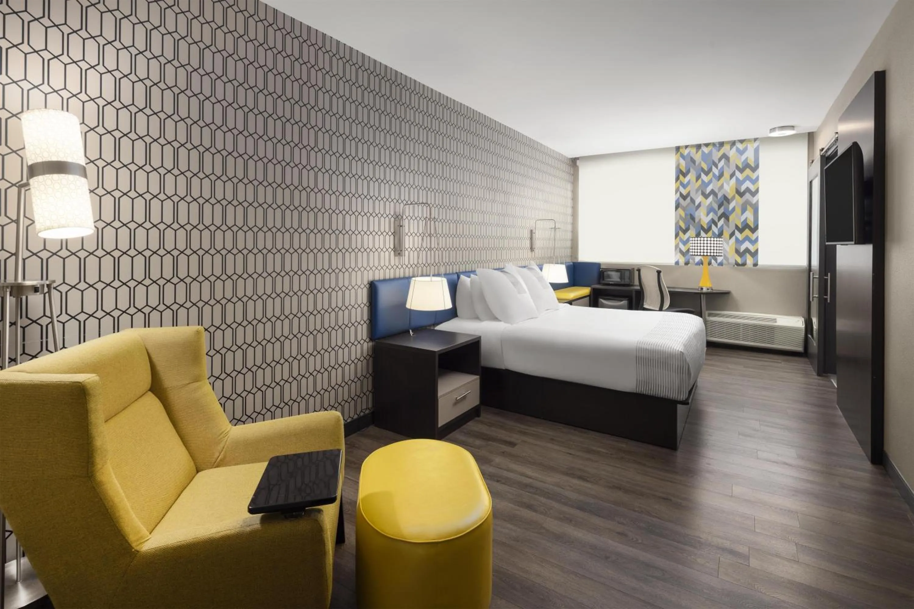 Bedroom, Bed in GLo Best Western Nashville Airport