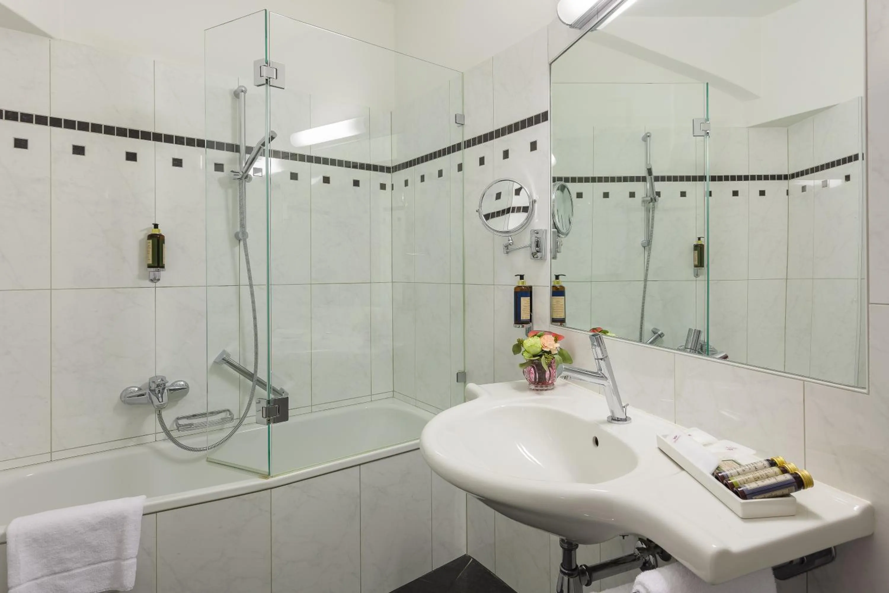 Property building in Hotel Wandl