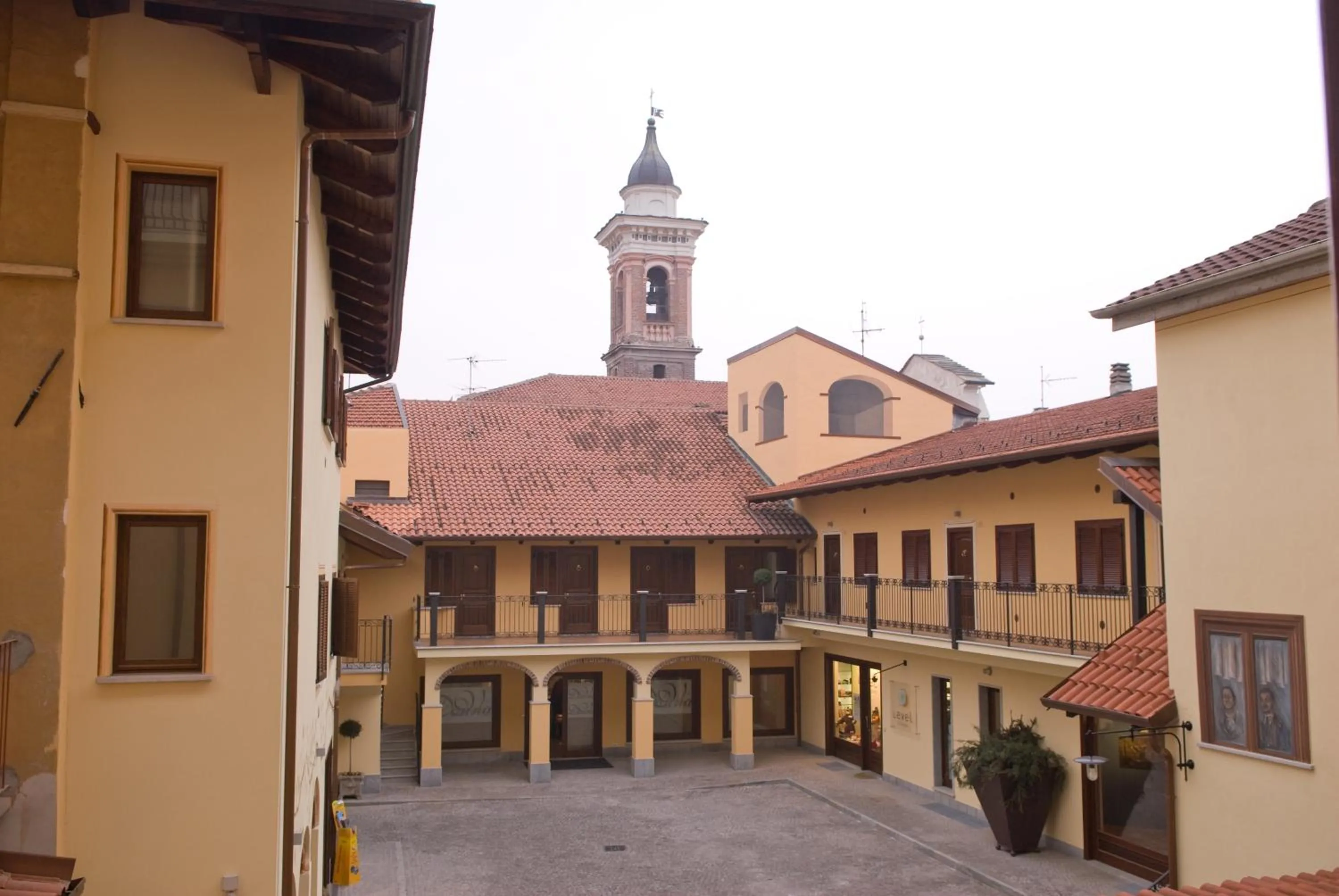 Shopping Area in Residence Corona Grossa