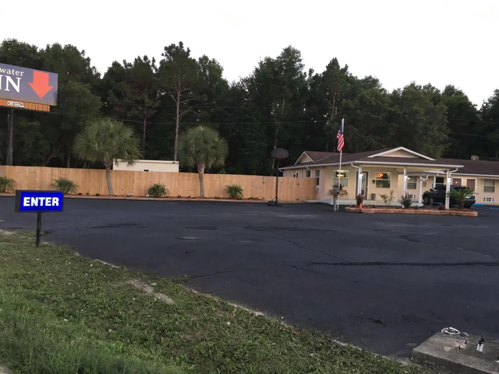 Property building in Blackwater Inn Milton