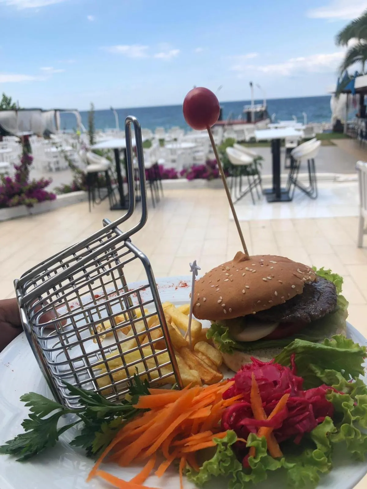 Food and drinks in Grand Koru Hotel Beach