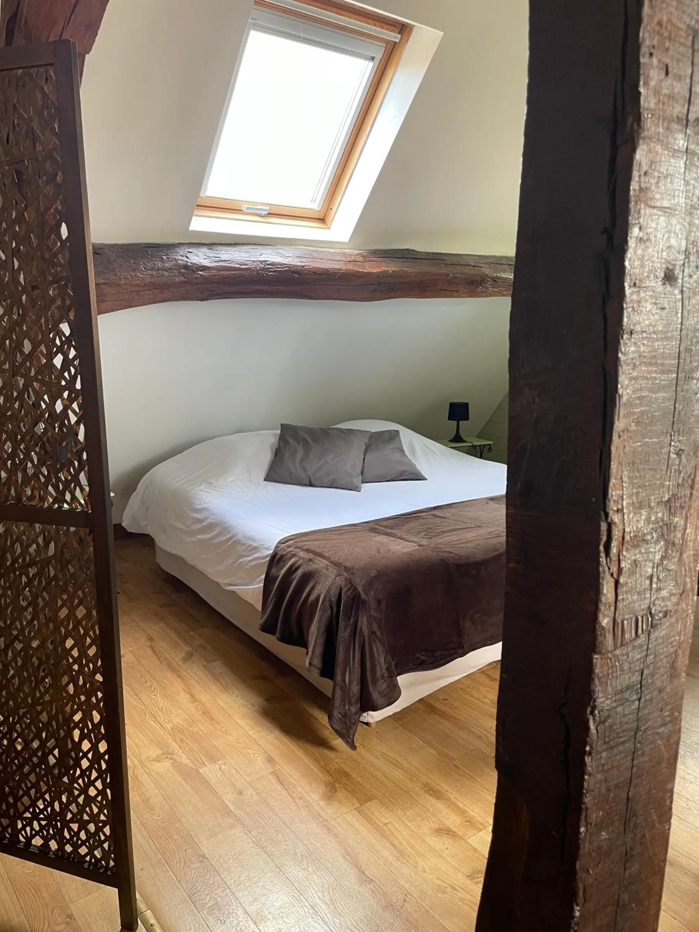 Photo of the whole room, Bed in Domaine de Vandenesse Et Spa